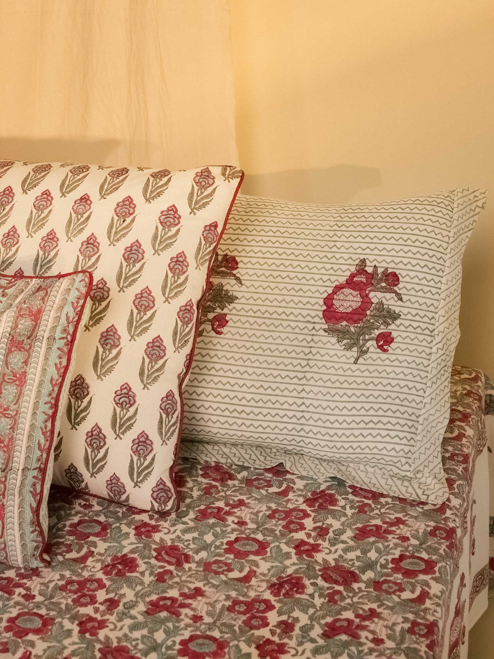 Songbird 20" x 20" Cushion Cover