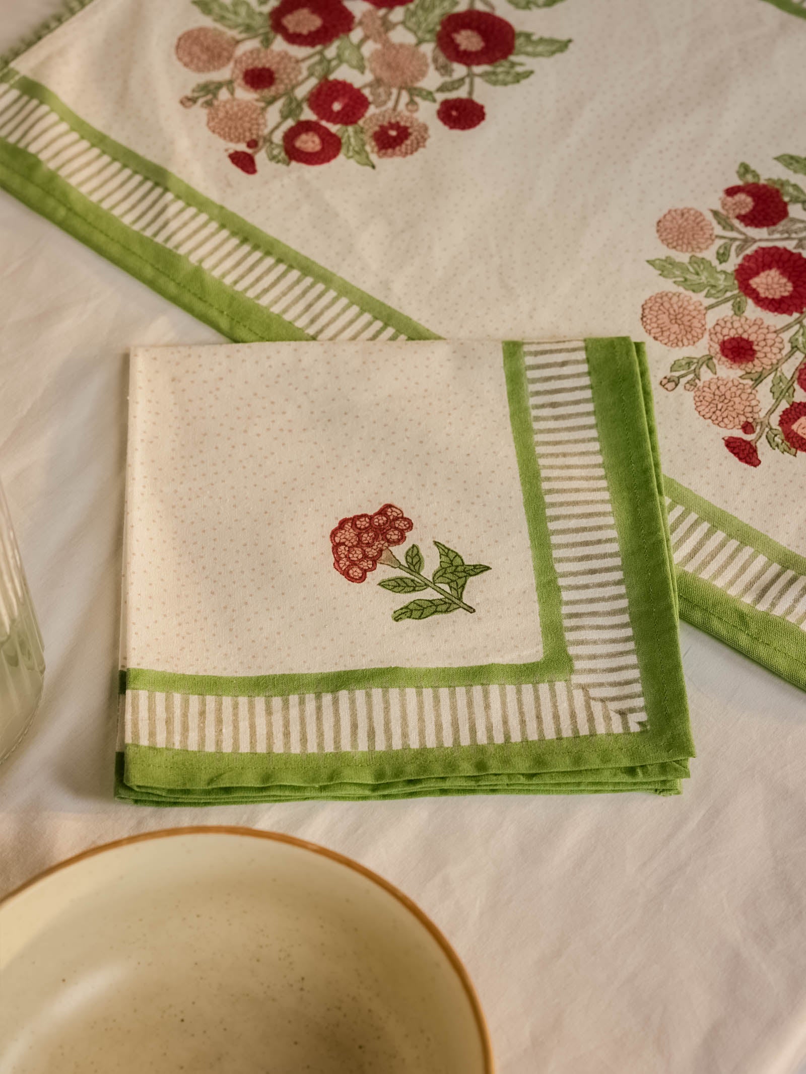 Chrysanthemum Table Dinner Napkin (Set of 6)