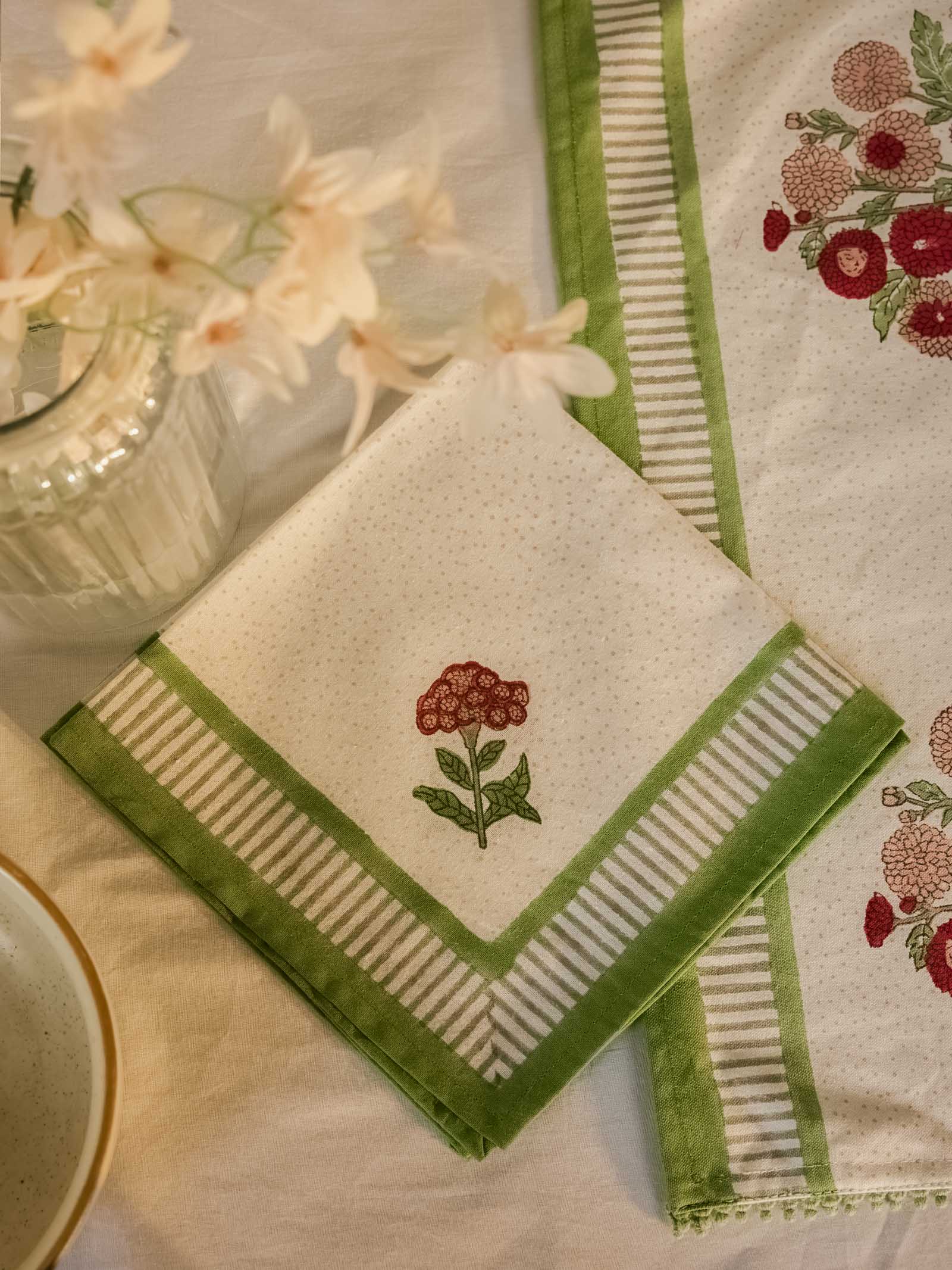Chrysanthemum Table Dinner Napkin (Set of 6)