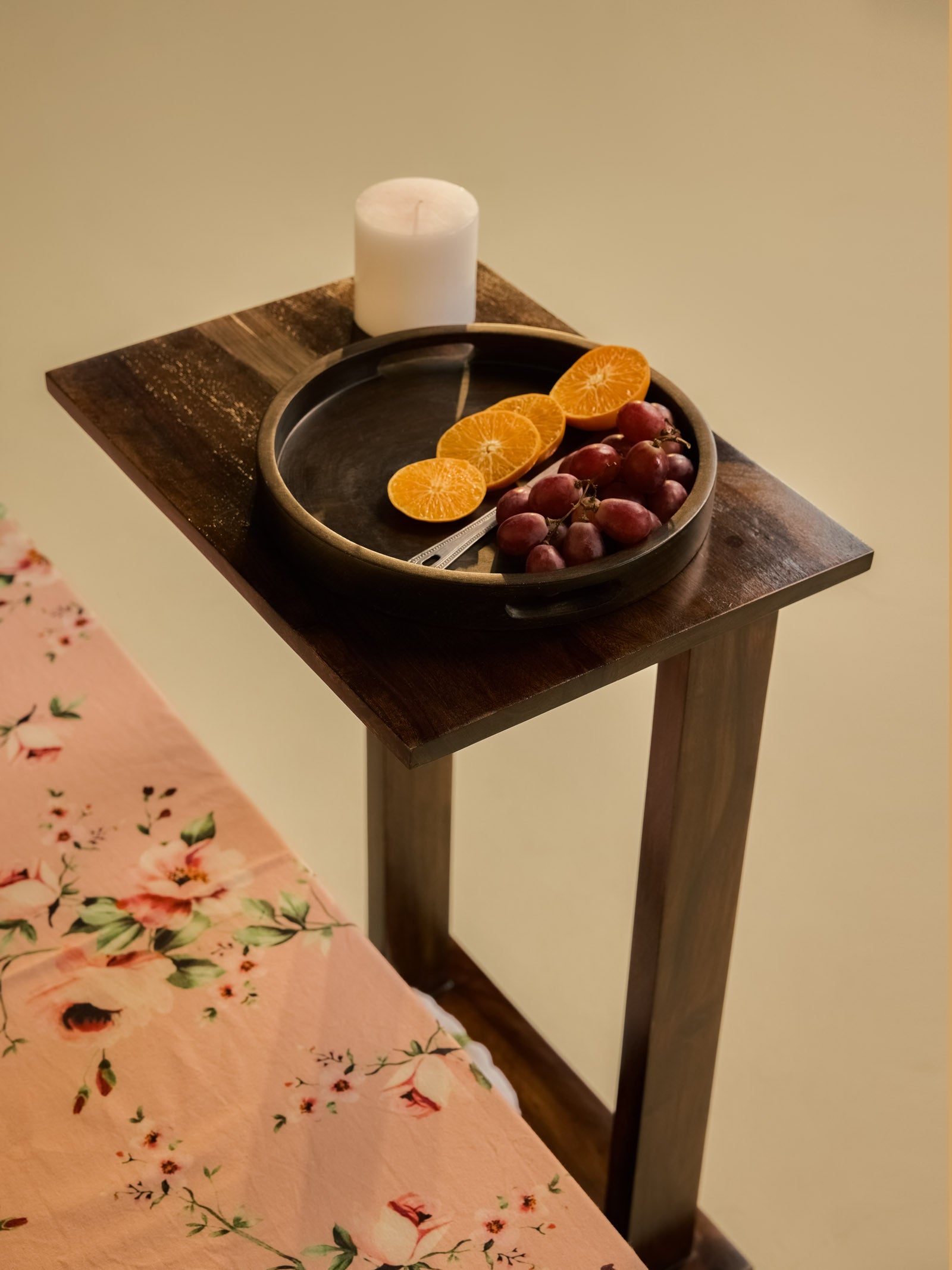Edward Table