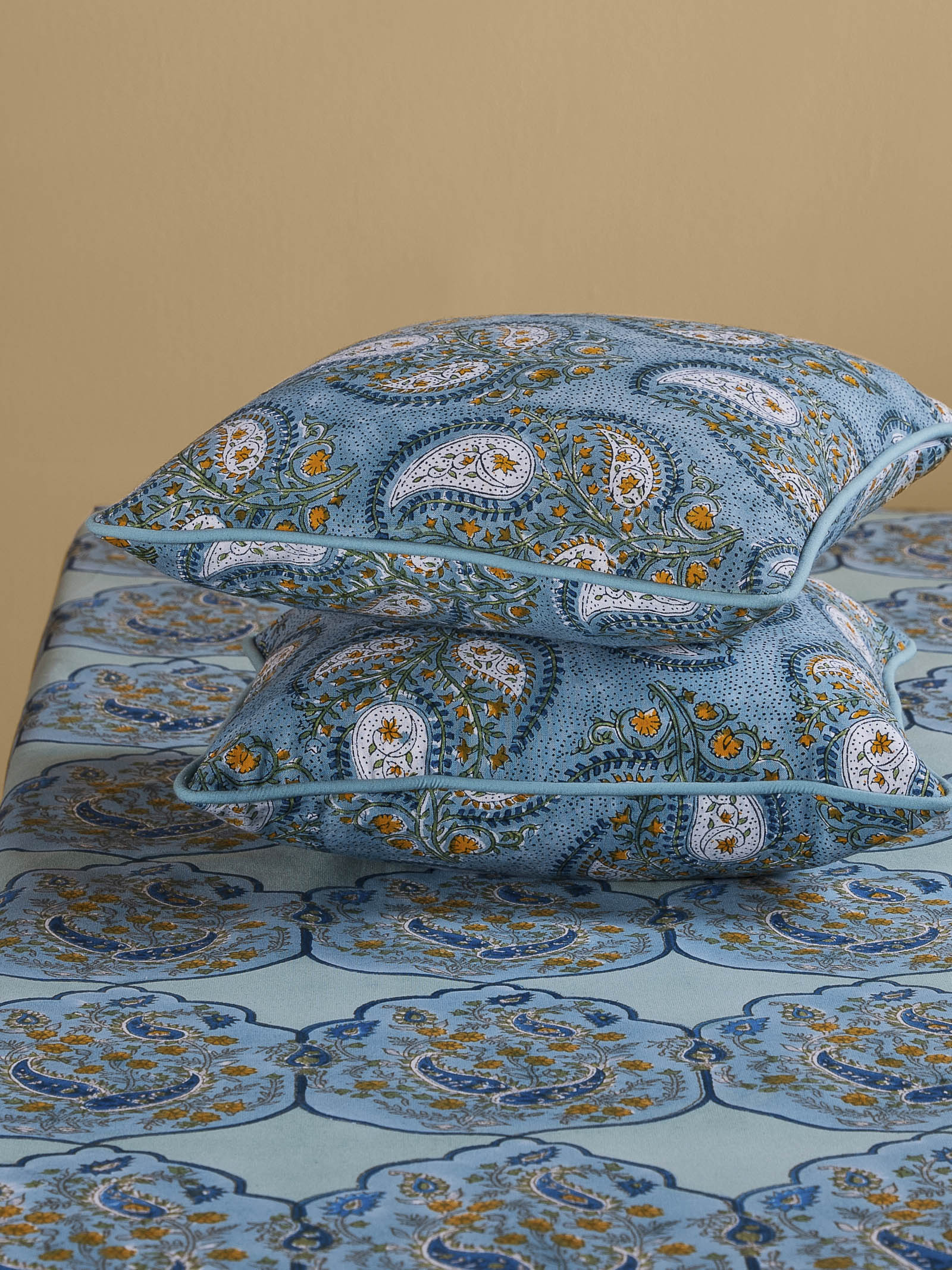 Chandra Mahal 12" x 12" Cushion Cover
