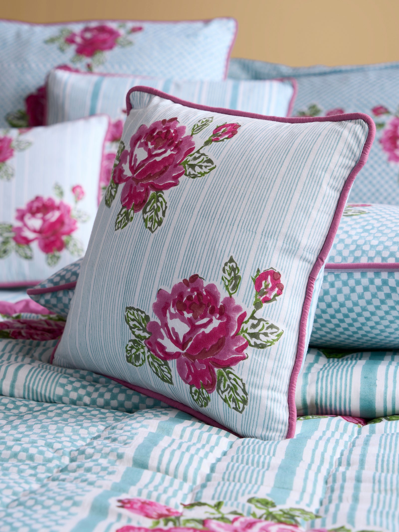 Cottage Rose 12" x 12" Cushion Cover