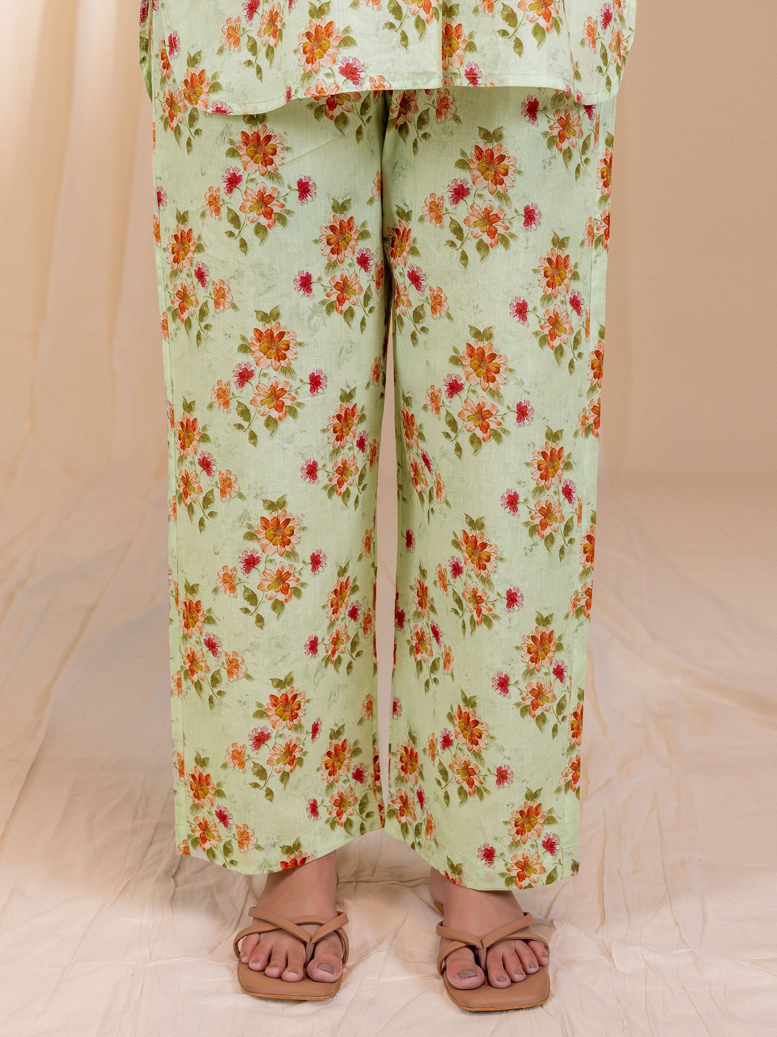 English Green Voile Night Suit