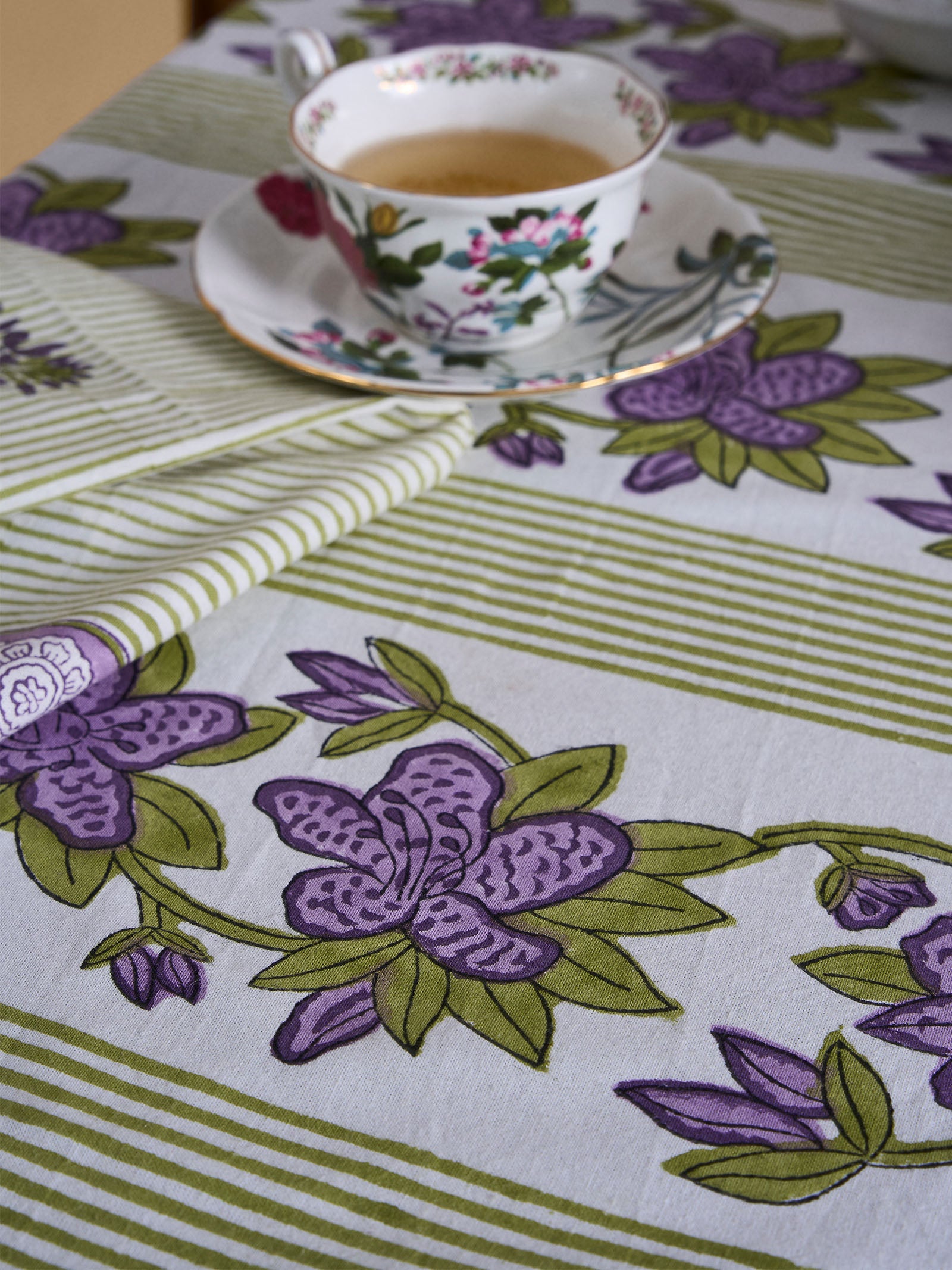 Aravalli Table Cover