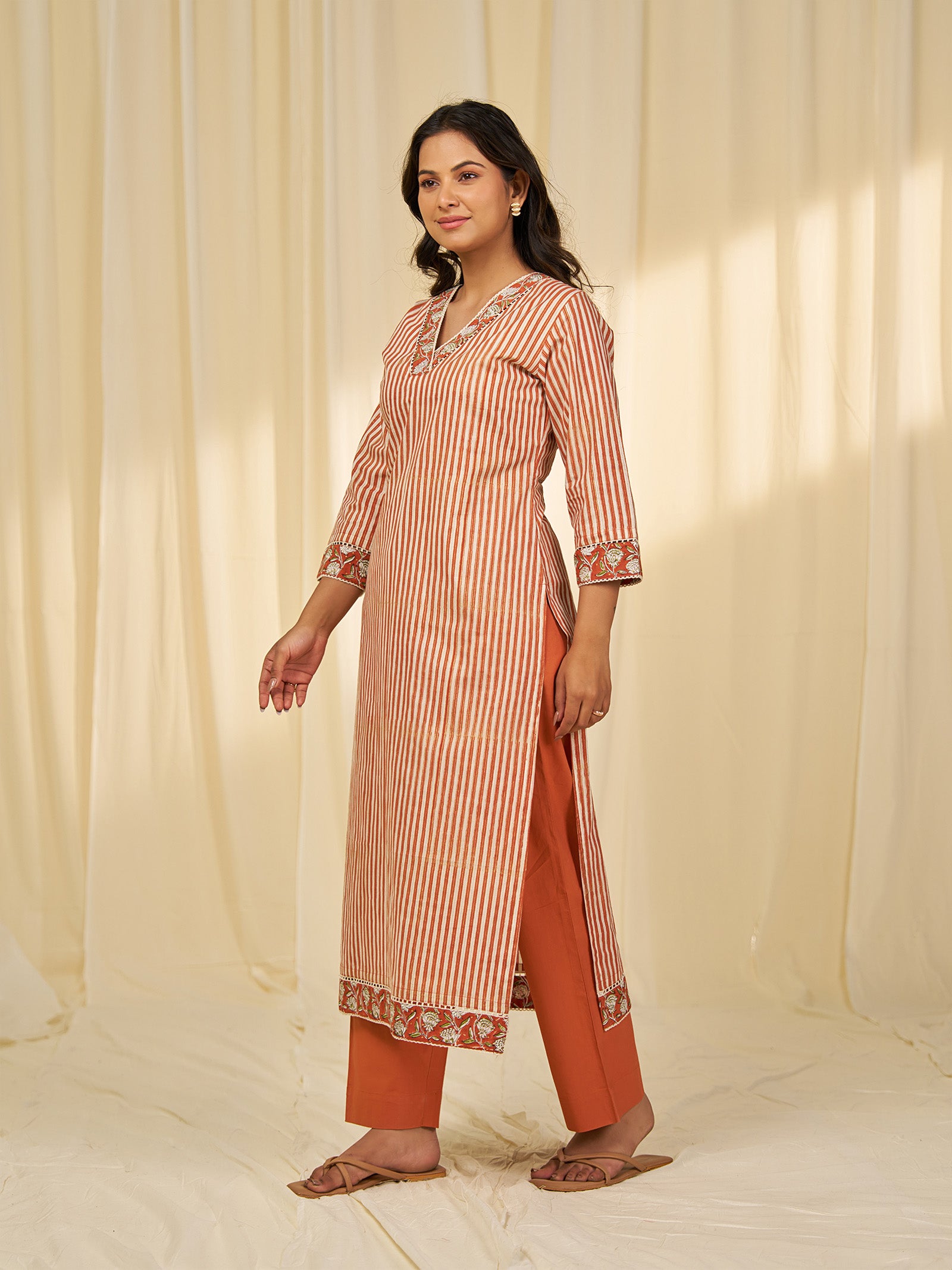 Brick Wall Cotton Kurta