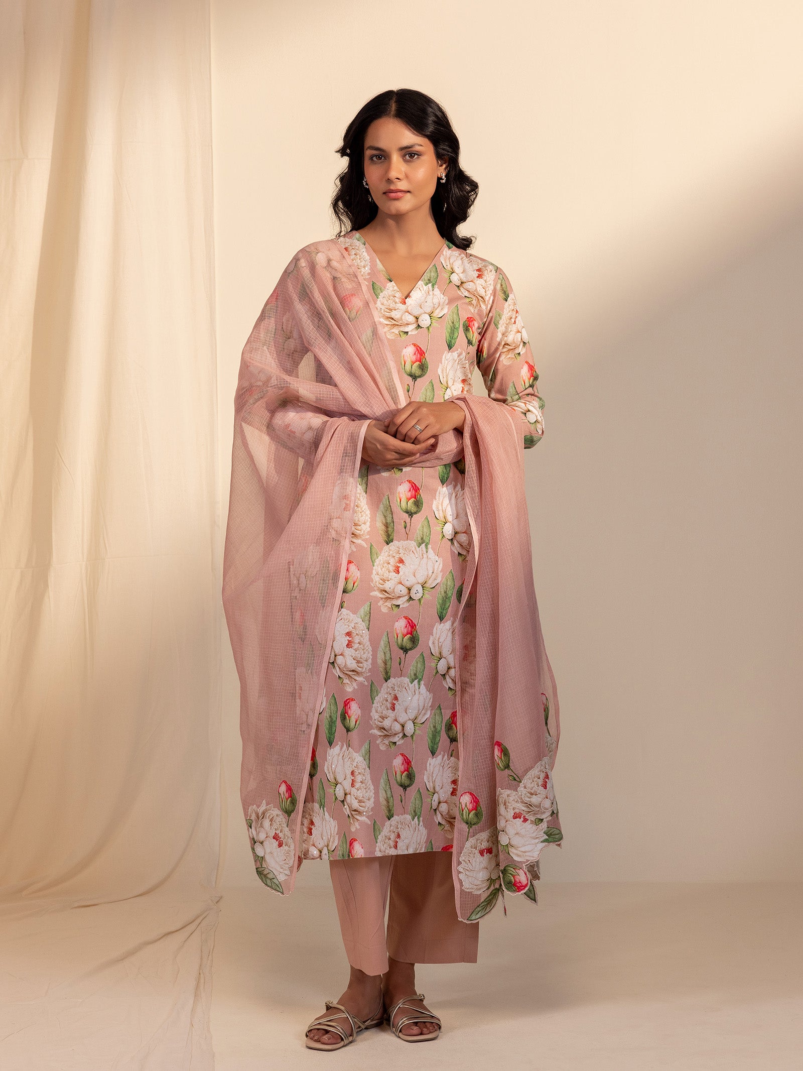Bold And Beautiful Kota Dupatta - (Peach)