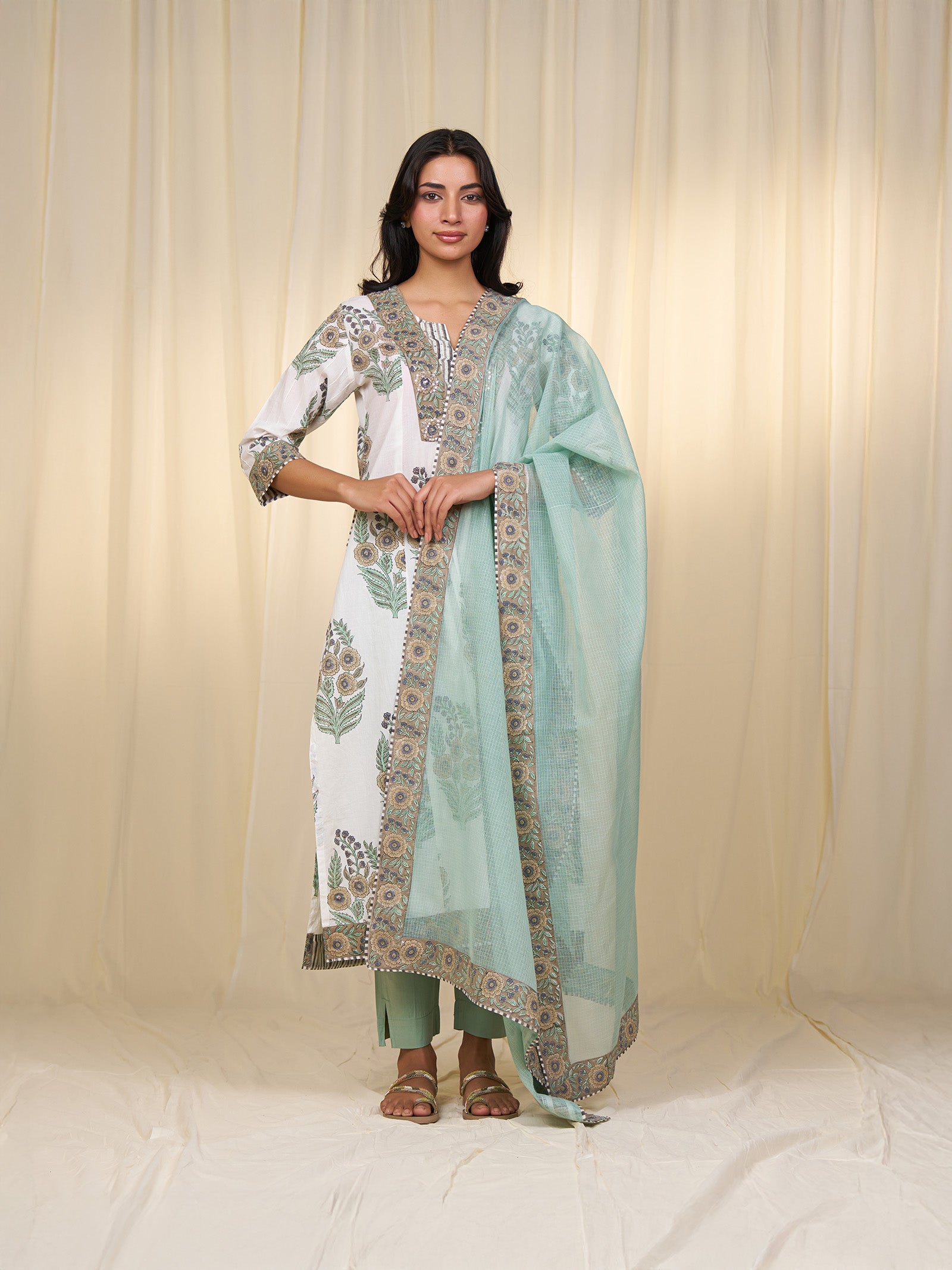 Nazara Kota Dupatta