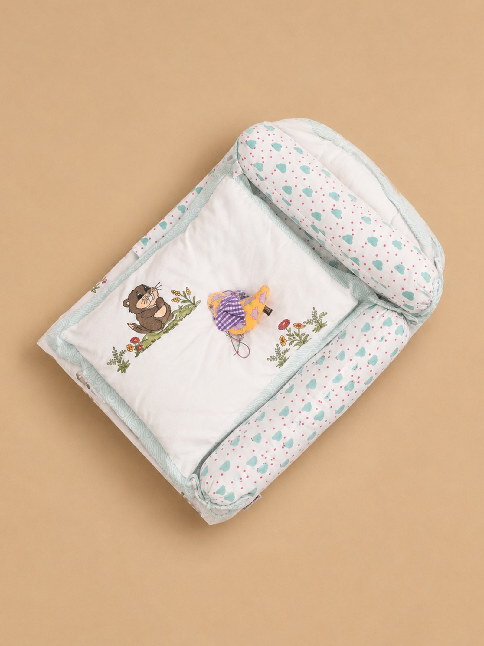 Eager Beaver Crib Set
