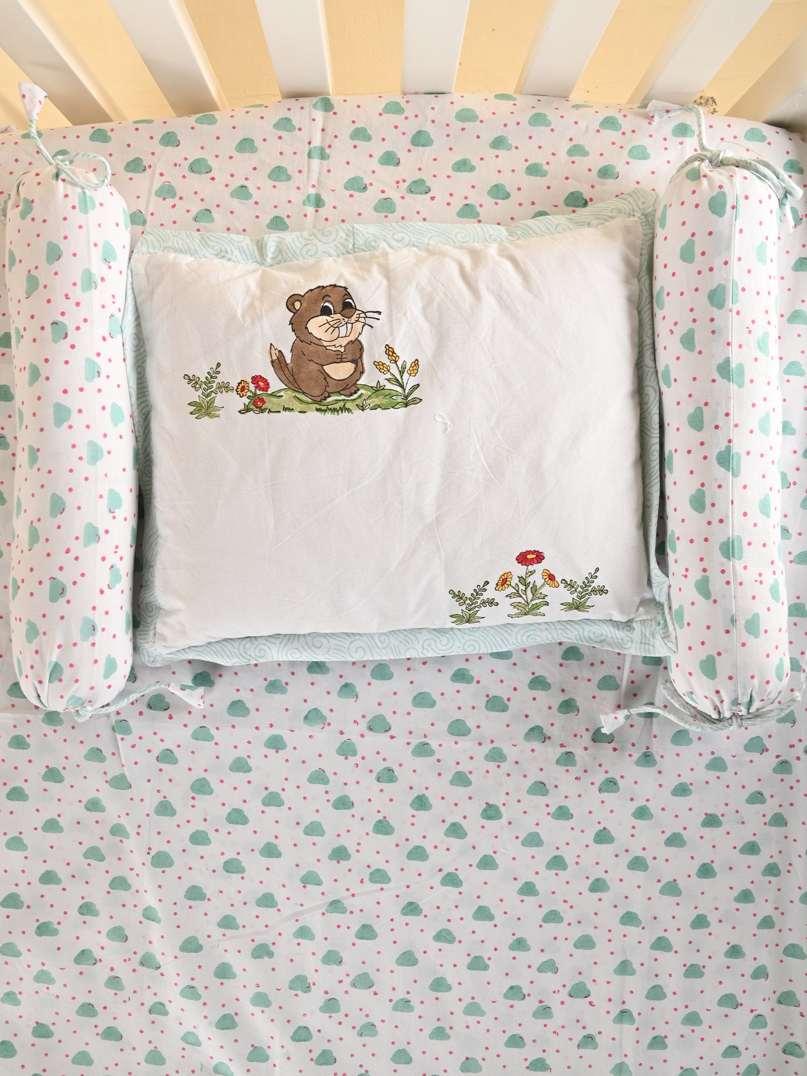 Eager Beaver Crib Set