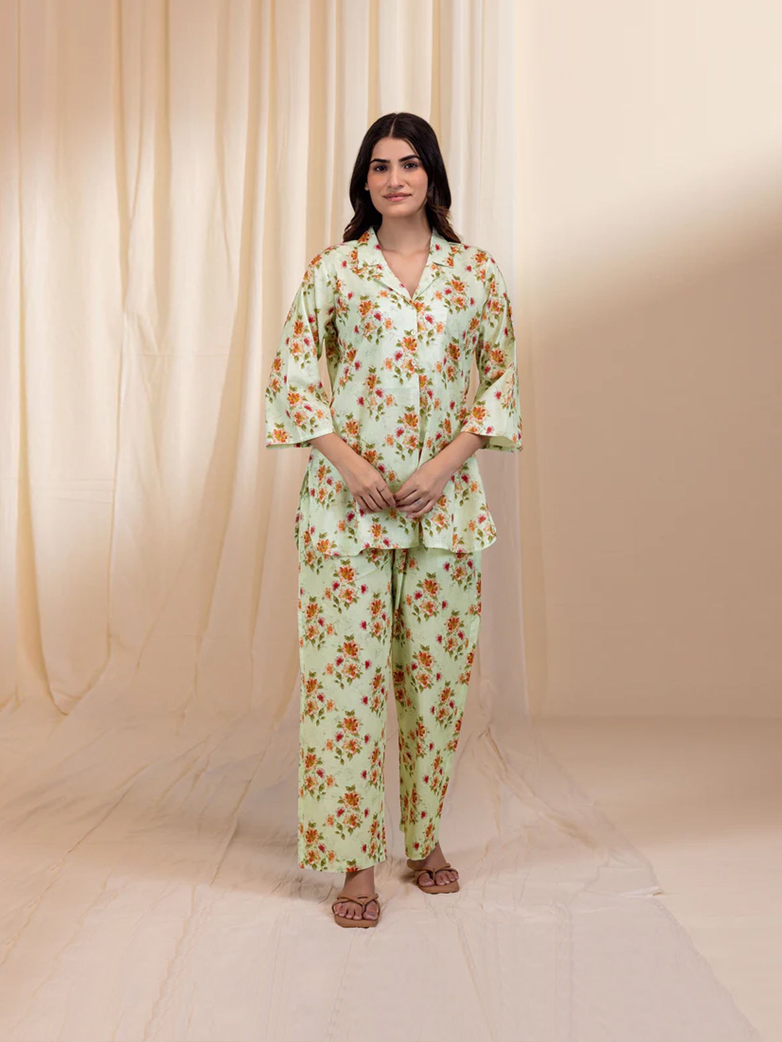 English Green Voile Night Suit