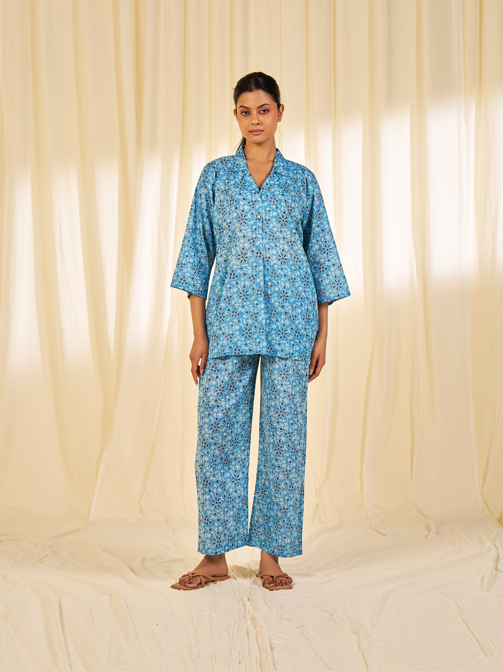 Eve Blooming Collared Cotton Night Suit