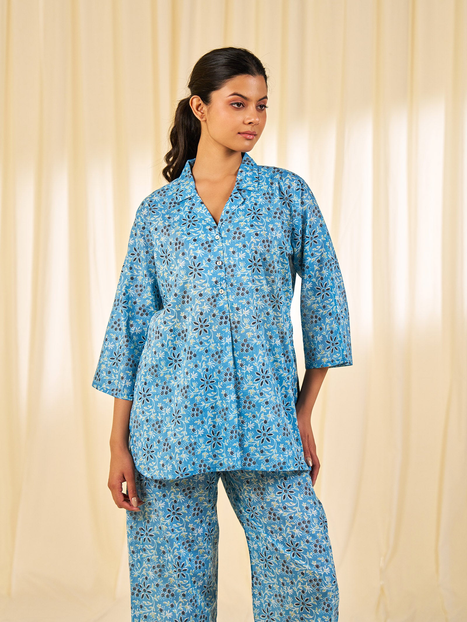 Eve Blooming Collared Cotton Night Suit