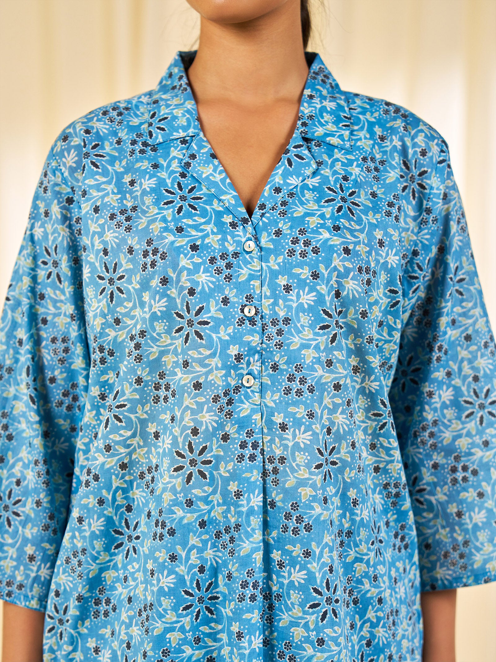 Eve Blooming Collared Cotton Night Suit