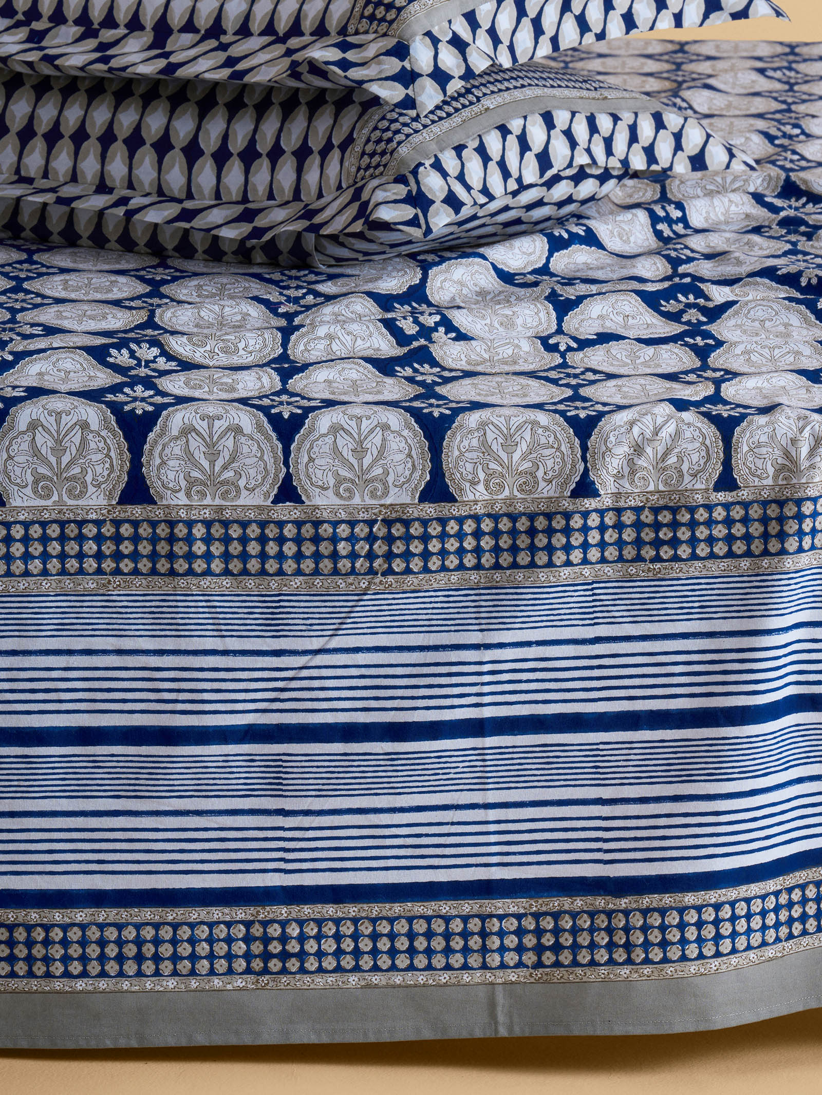 Fateh Sagar Bed Cover
