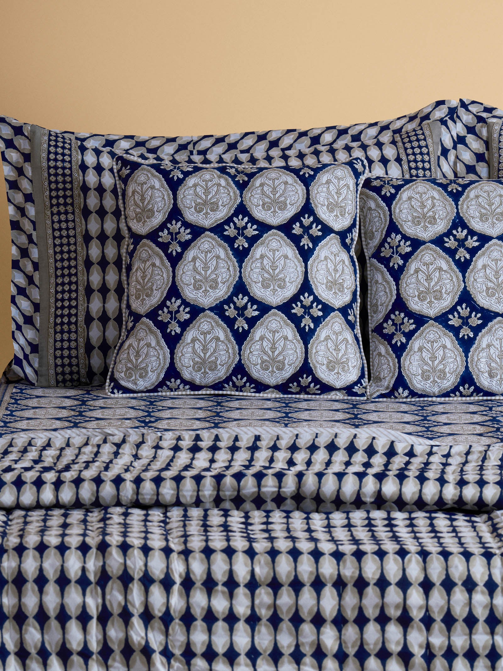 Fateh Sagar 16" x 16" Cushion Cover