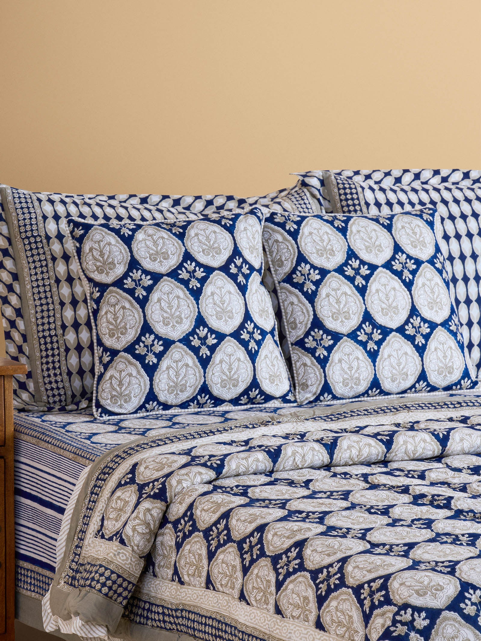 Fateh Sagar 16" x 16" Cushion Cover