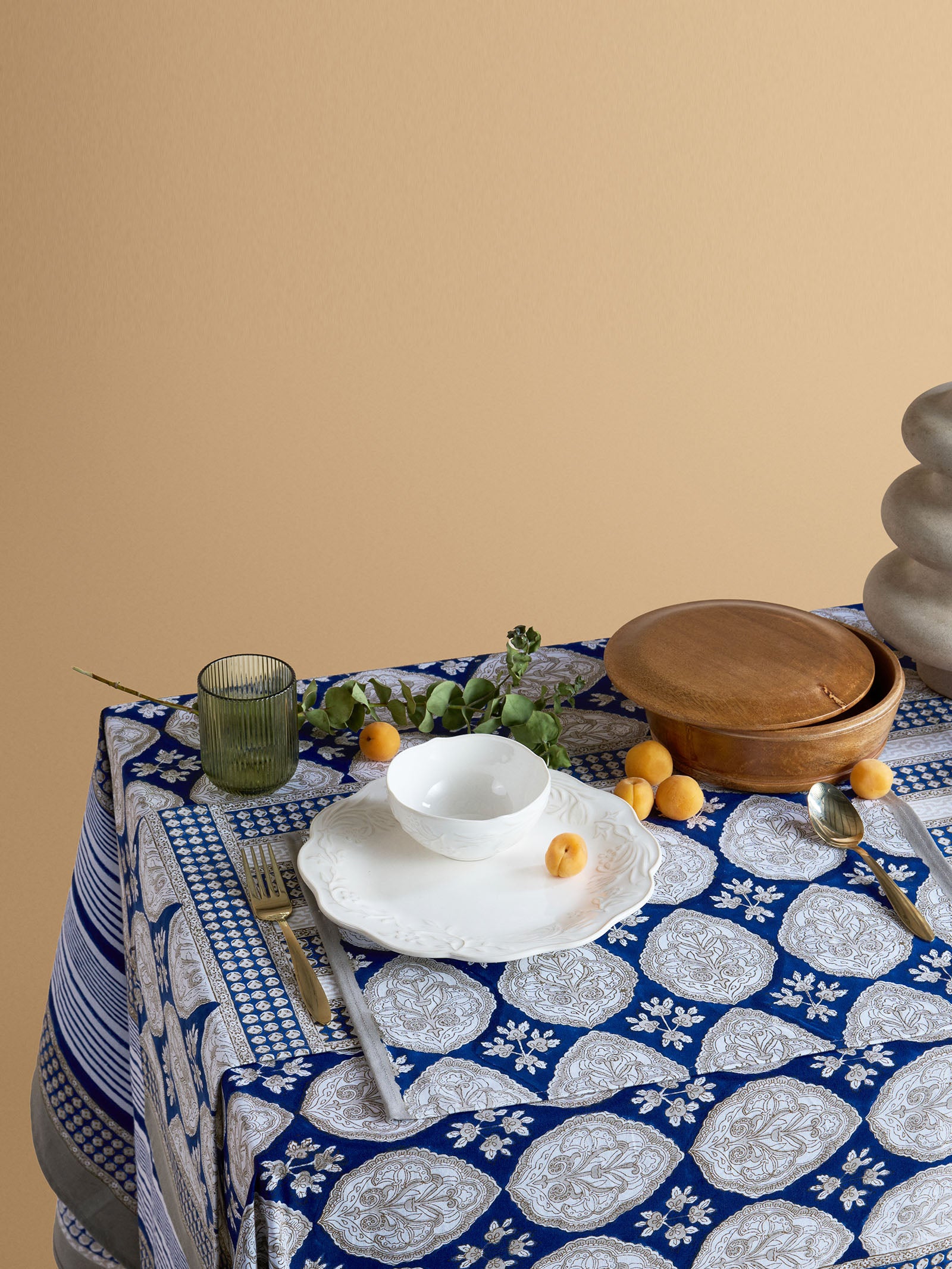Fateh Sagar Table Cover