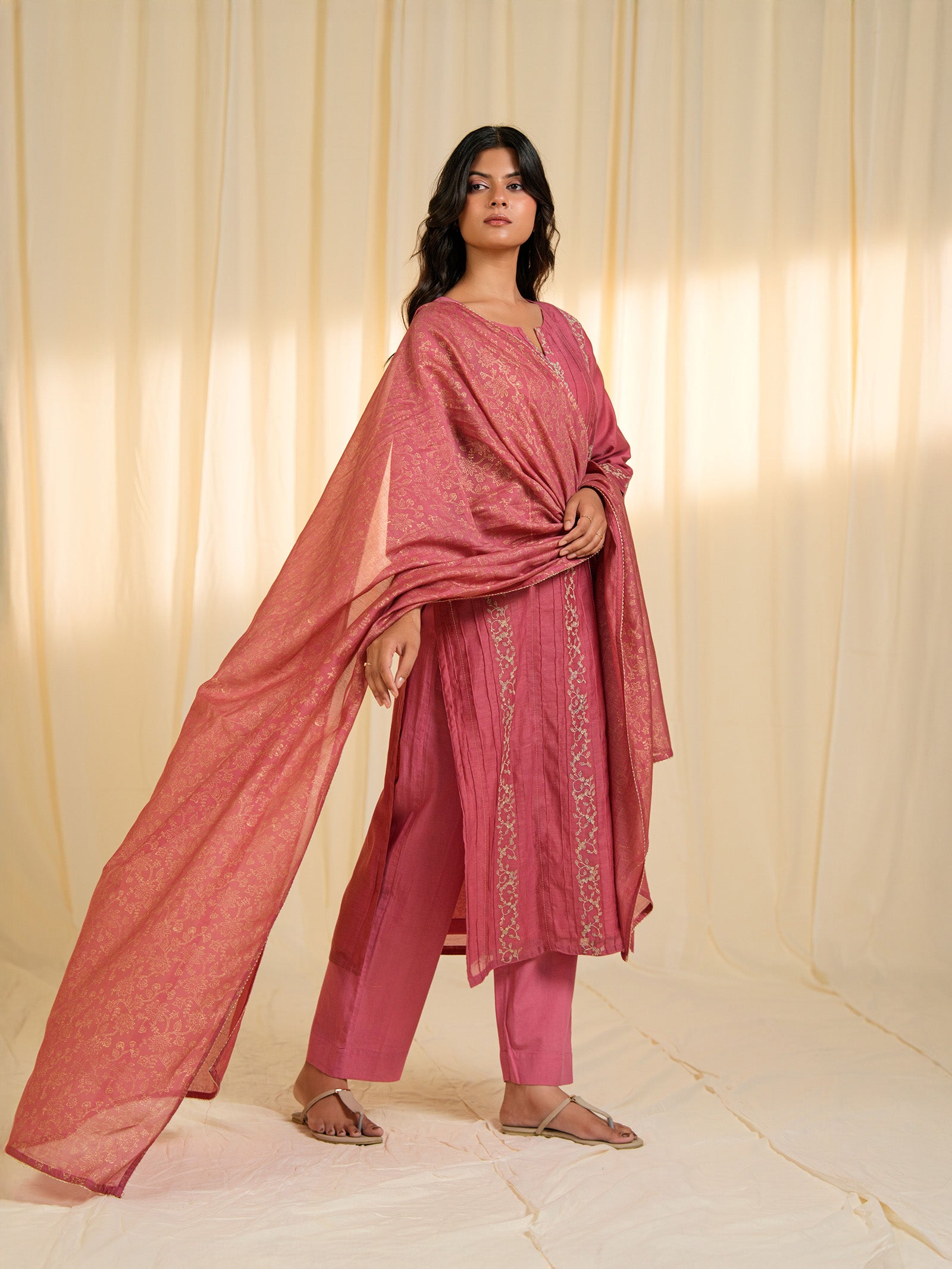 Filigree Vintage Rose Chanderi Dupatta