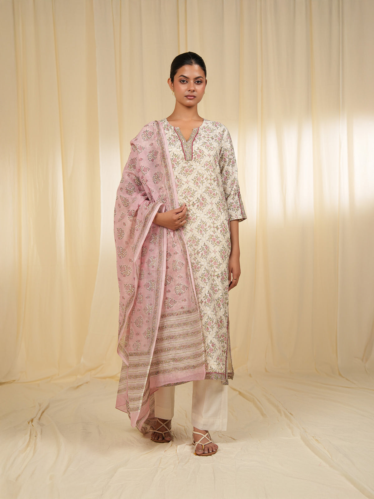Gulposh Chanderi Kurta