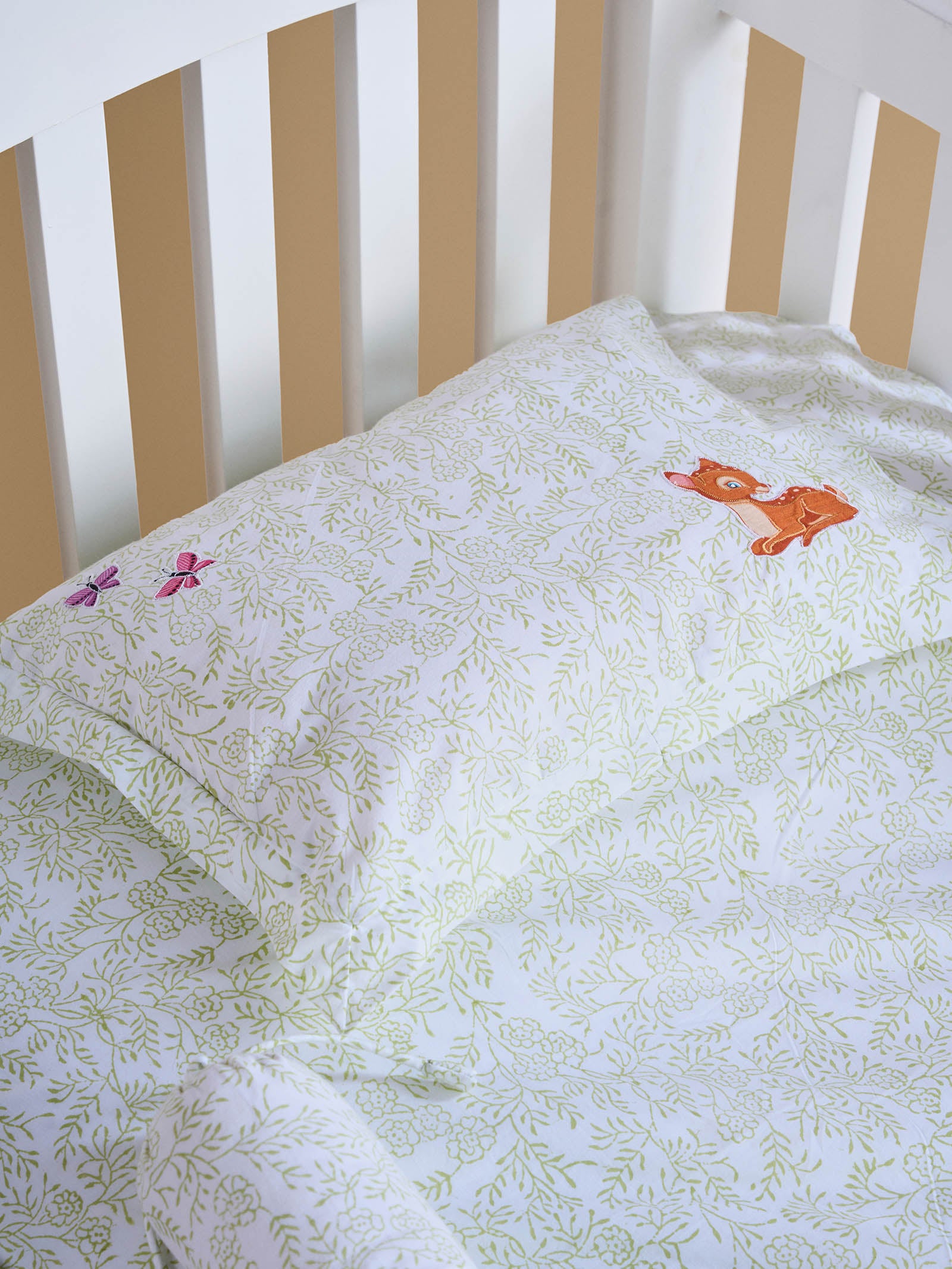 Jungle Life Crib Set