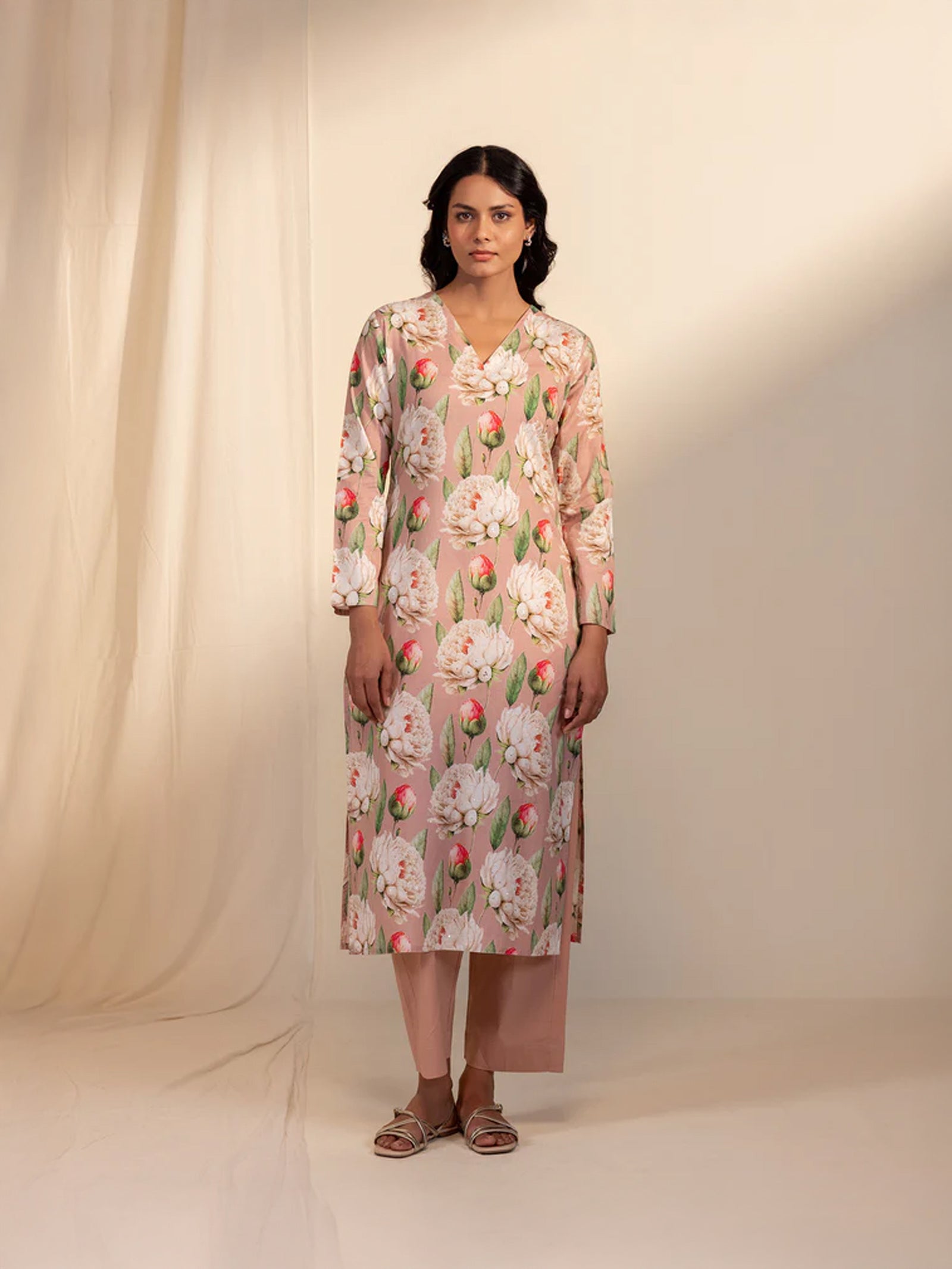 Bold And Beautiful Cotton Kurta - (Peach)
