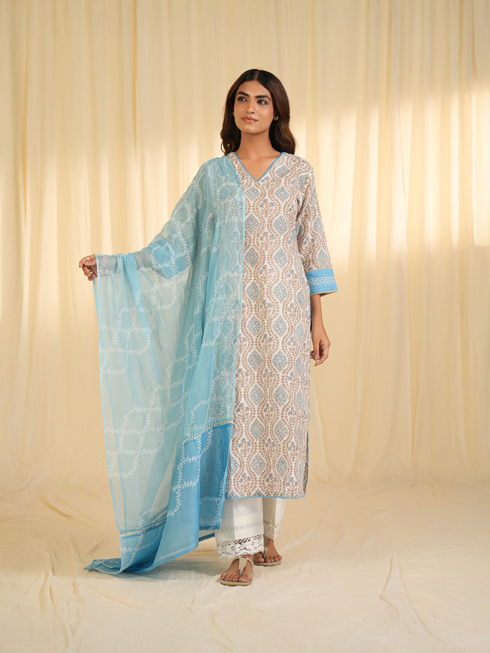 Kundan Kota Dupatta