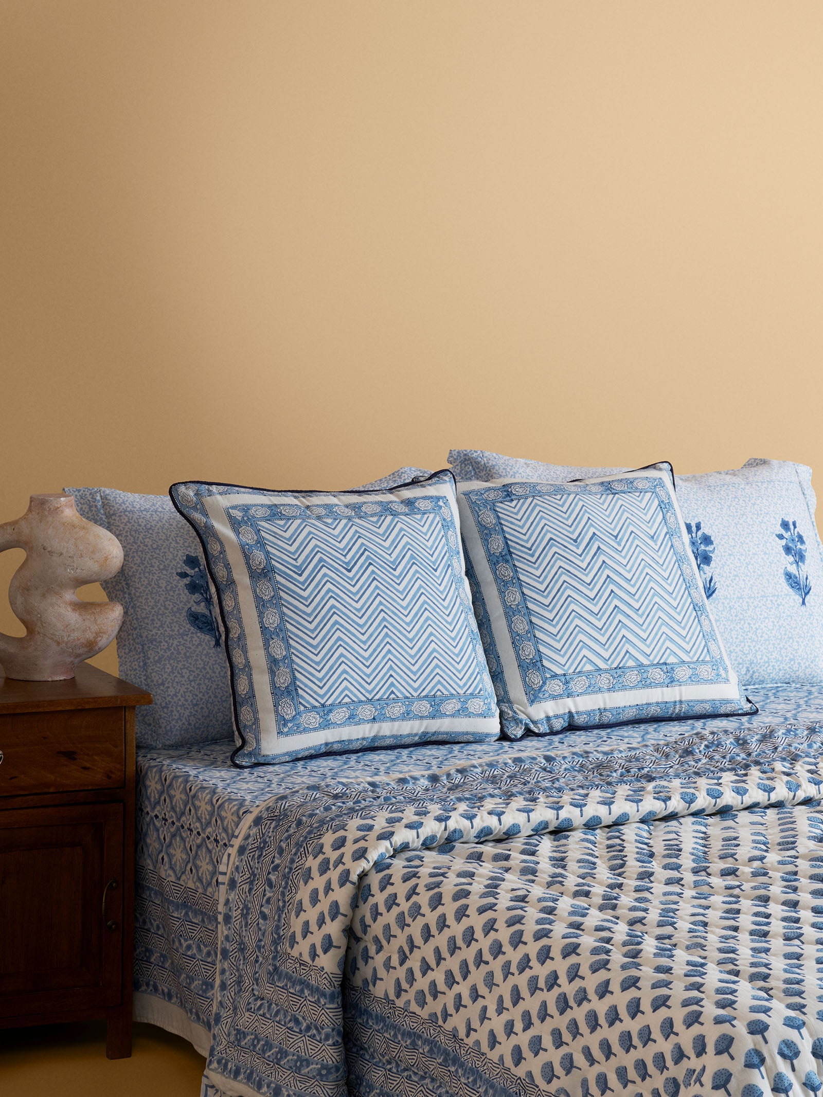 Lake Pichola 20" x 20" Cushion Cover