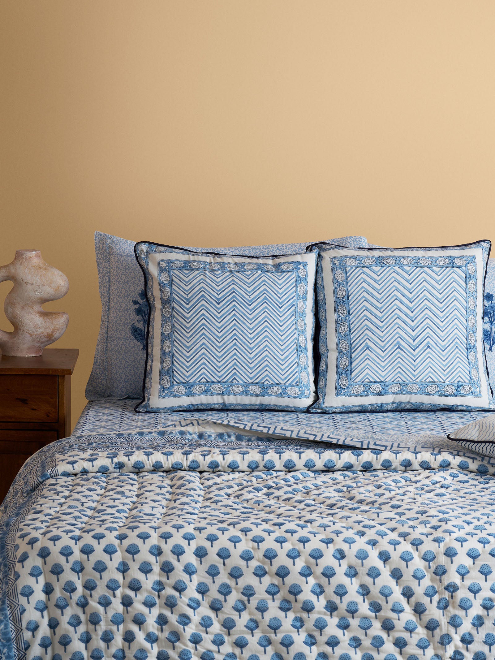 Lake Pichola 20" x 20" Cushion Cover