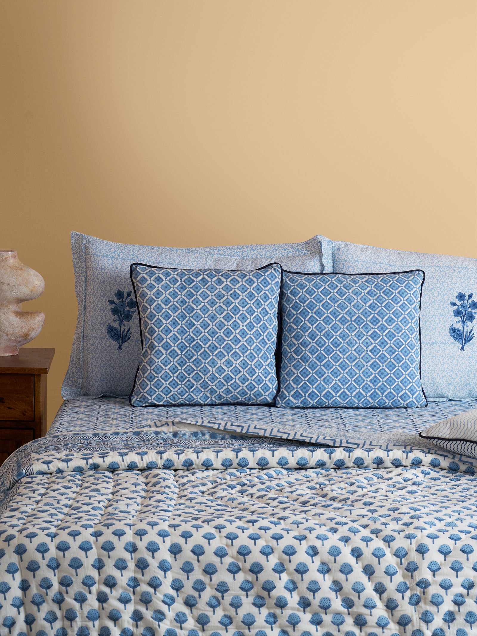 Lake Pichola 16" x 16" Cushion Cover