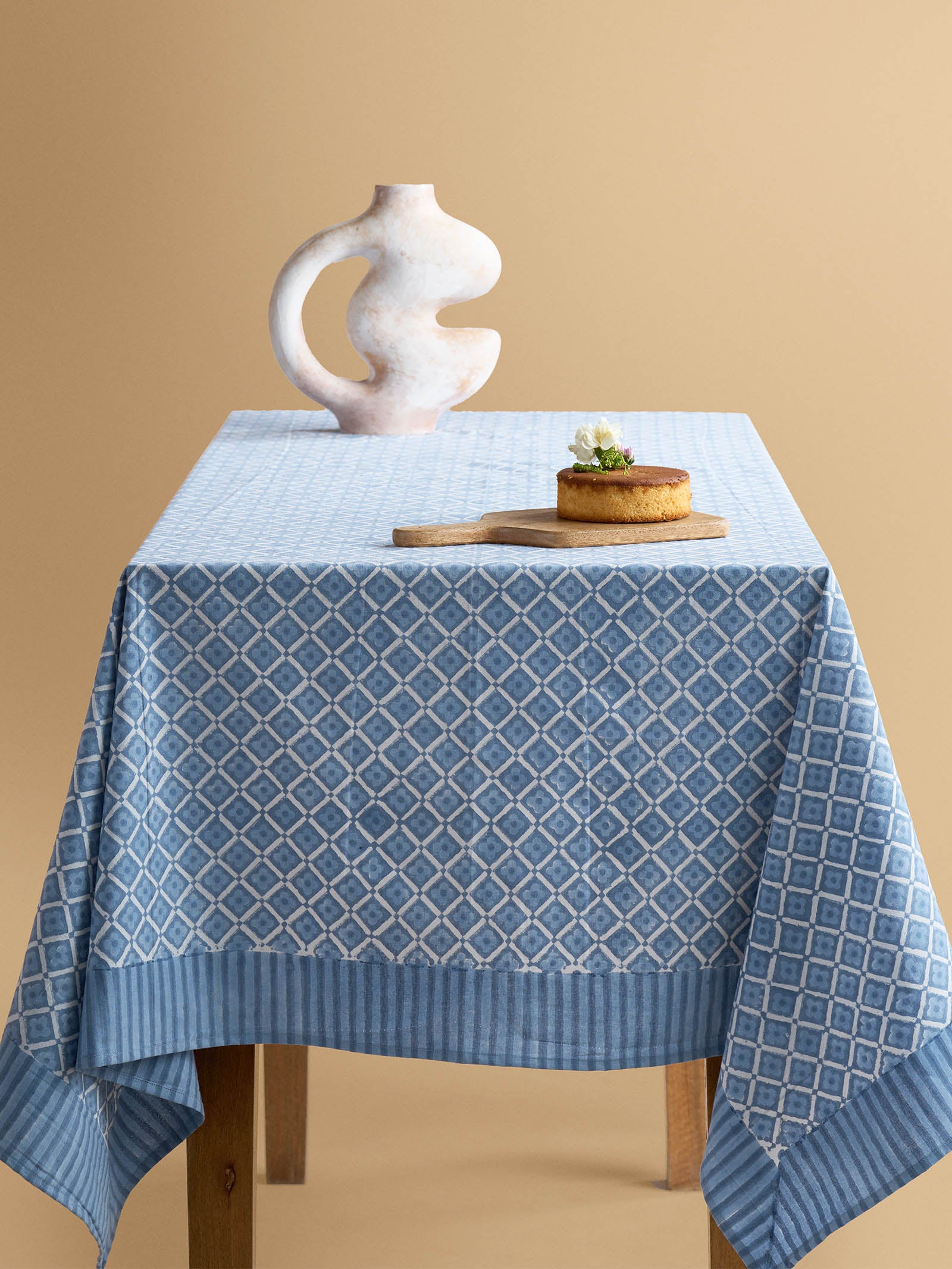 Lake Pichola Table Cover