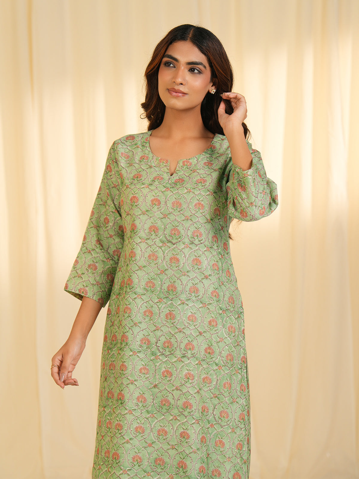 Nayaab Chanderi Kurta