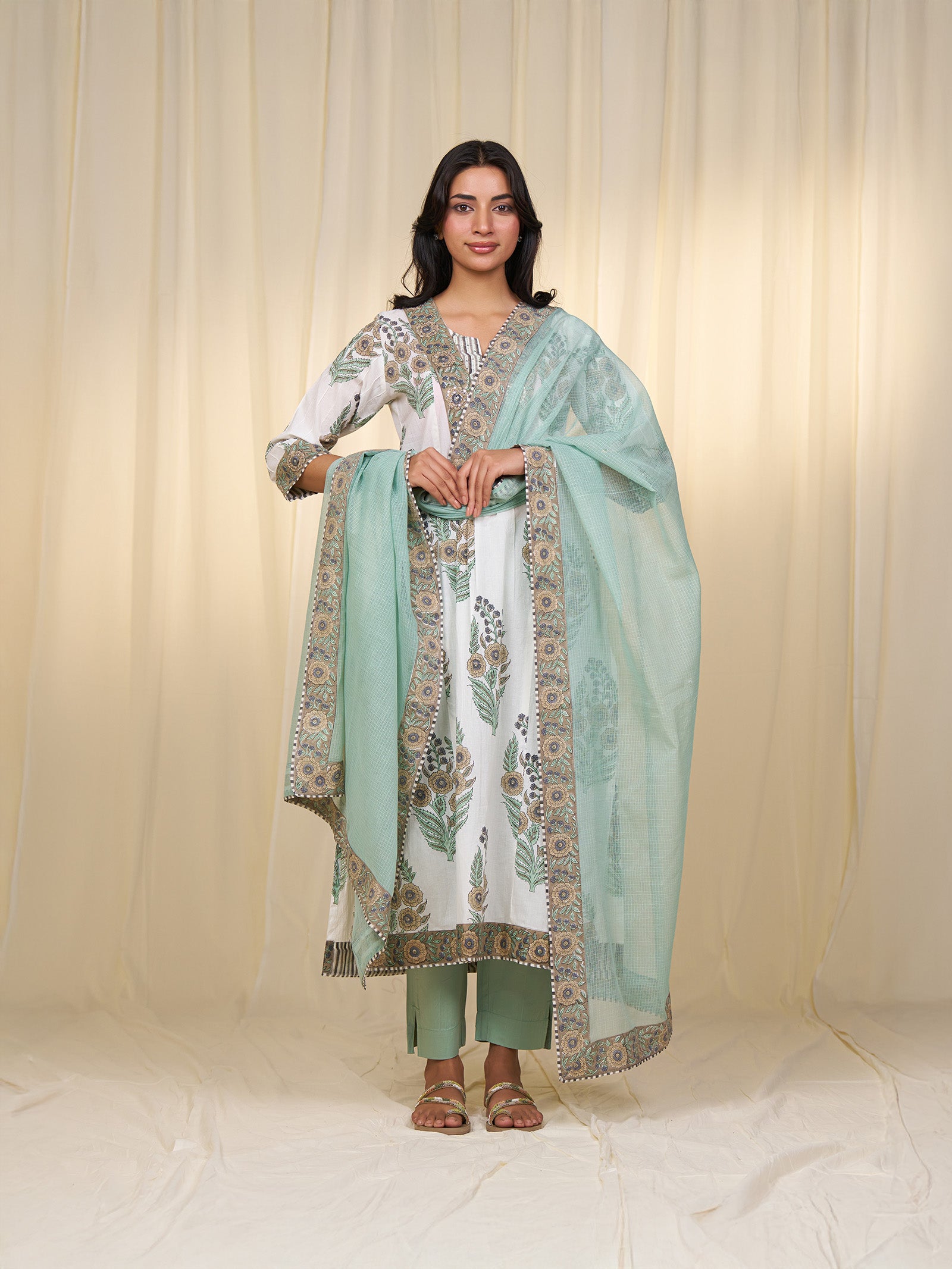 Nazara Kota Dupatta