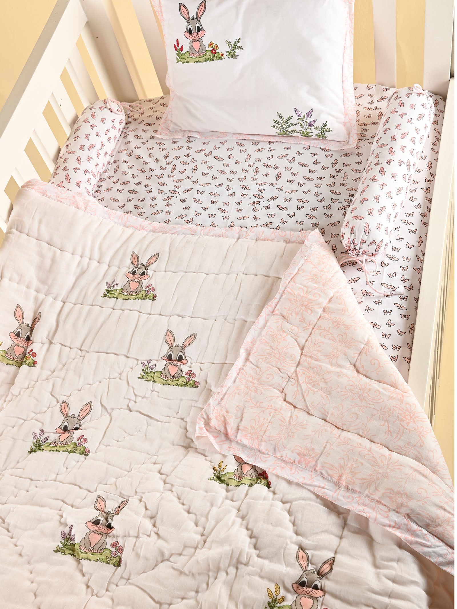 Peter Bunny Crib Set