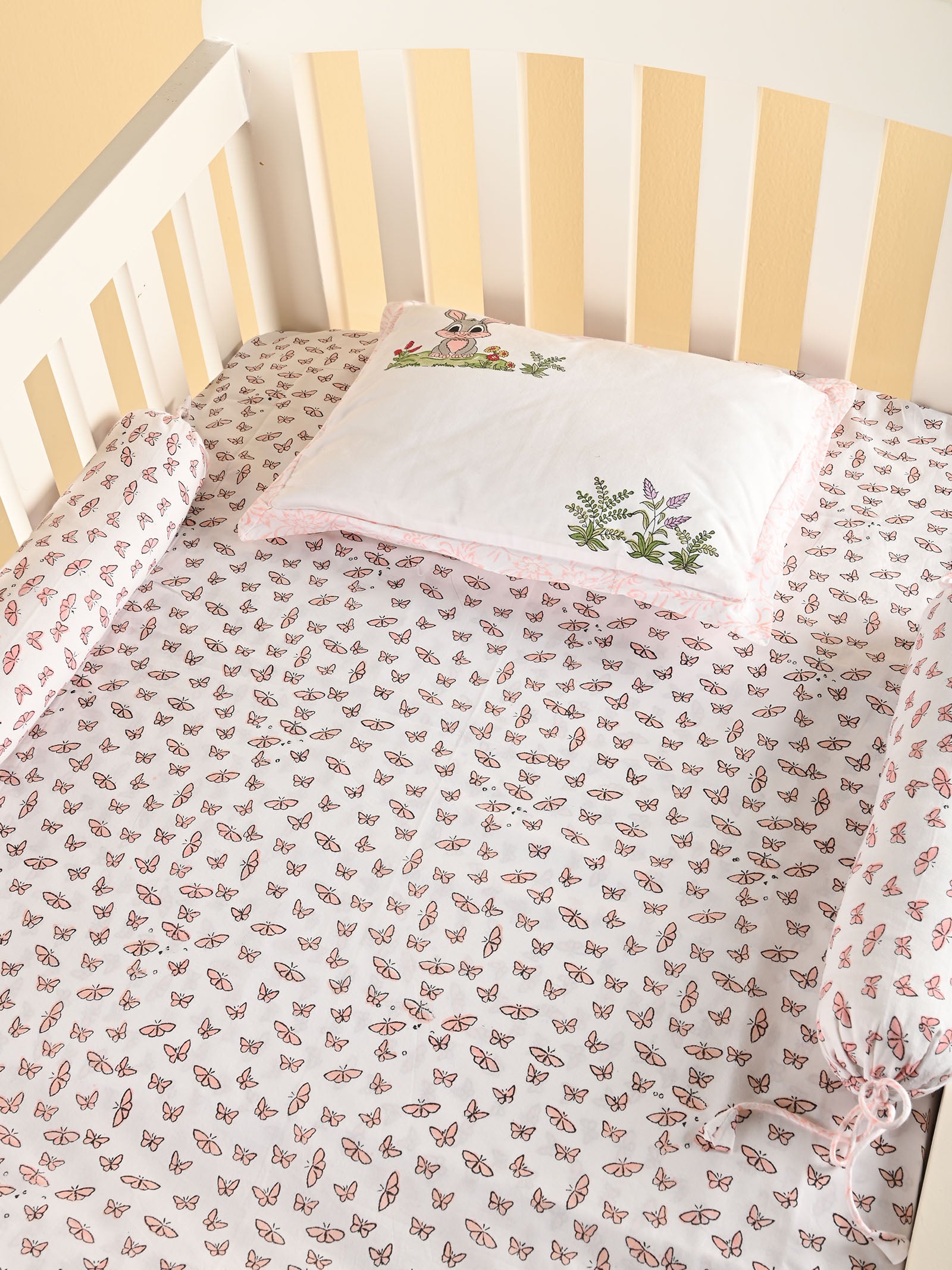 Peter Bunny Crib Set