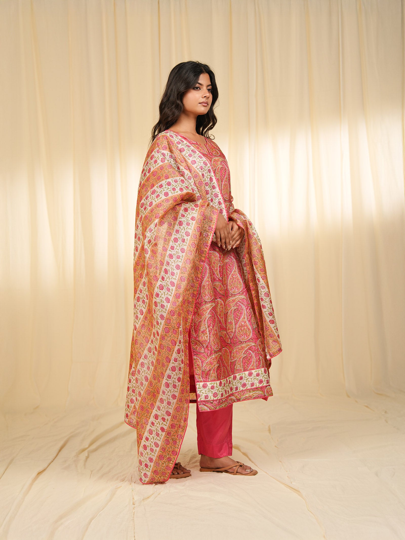 Pink Paisley Tussar Silk Dupatta
