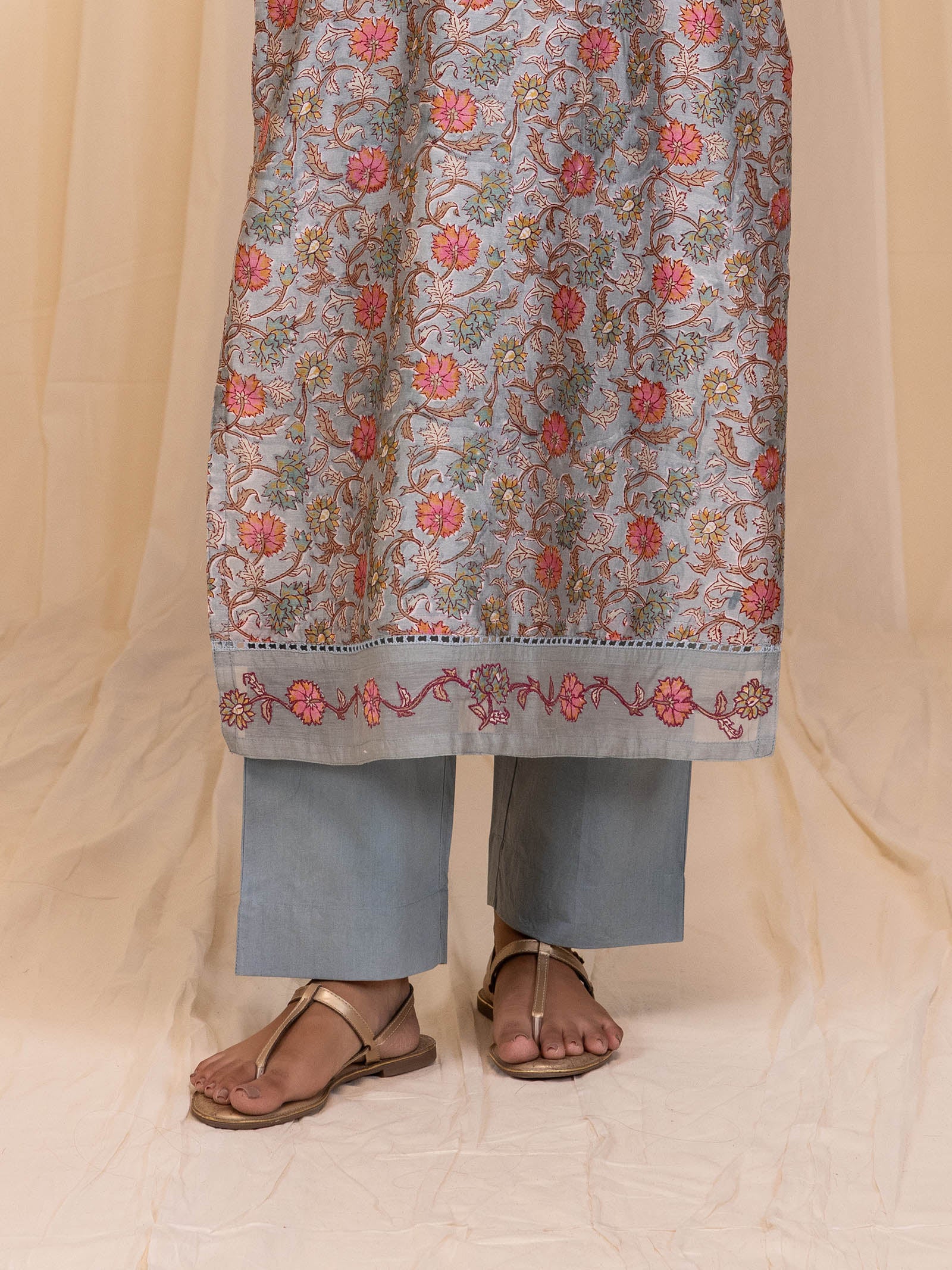 Rangrez Chanderi Kurta