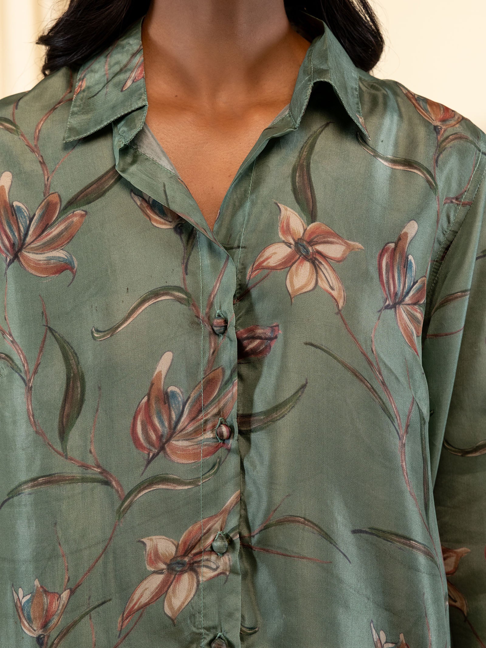 Vogue Silk Shirt - Sweden