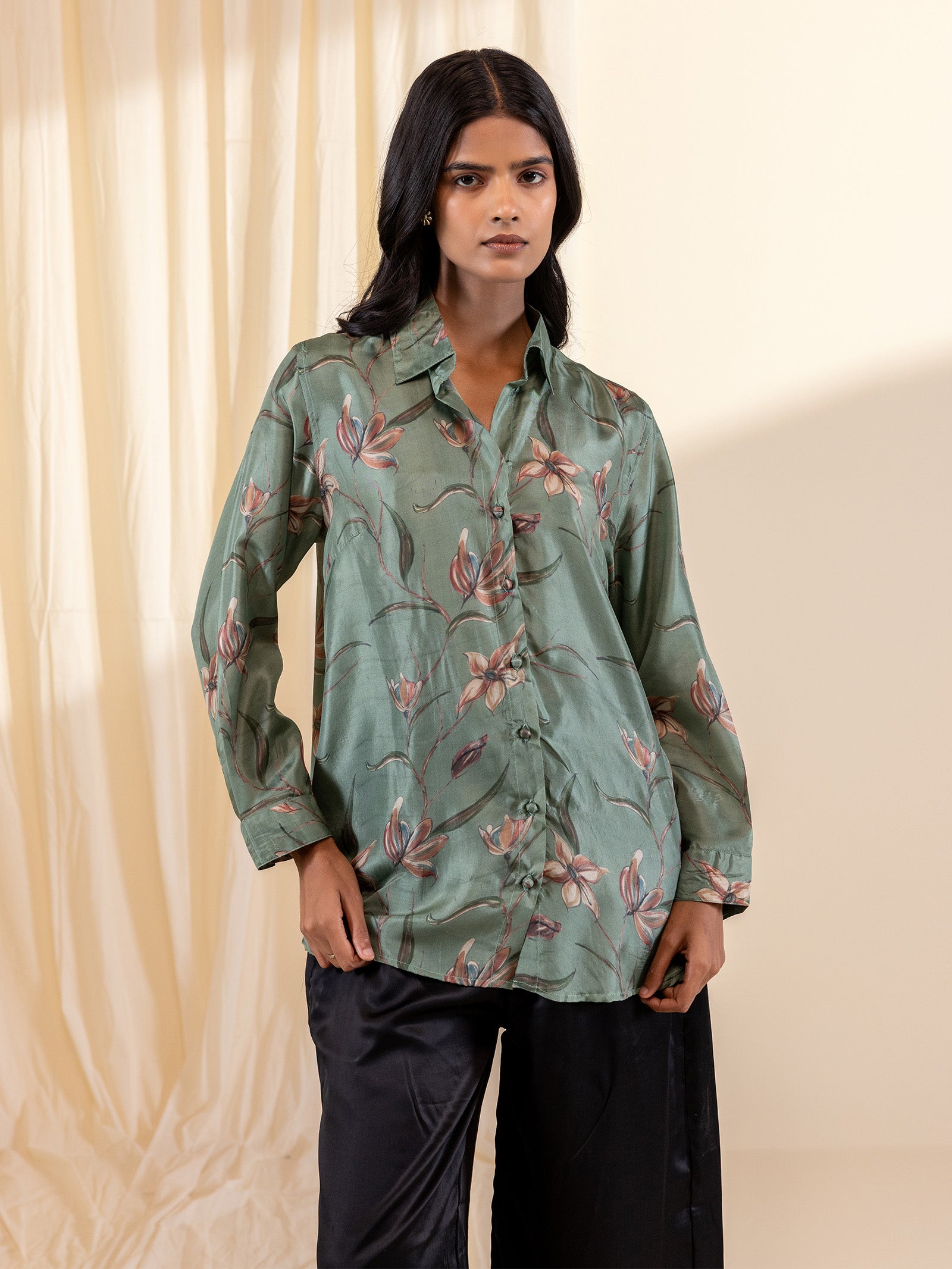 Vogue Silk Shirt - Sweden