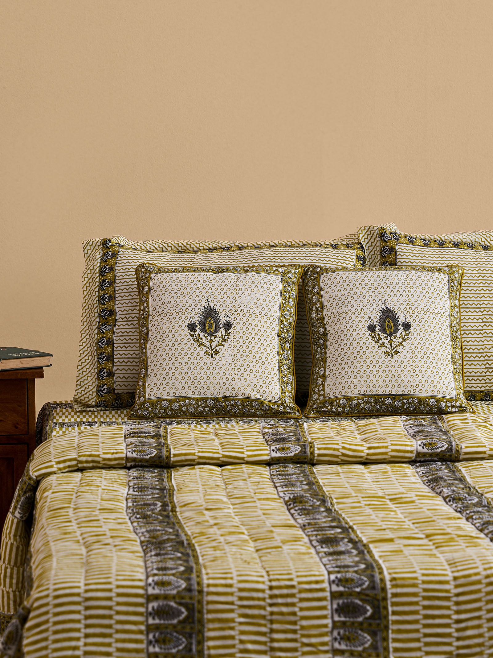 Kumbhalgarh 16" x 16" Cushion Cover