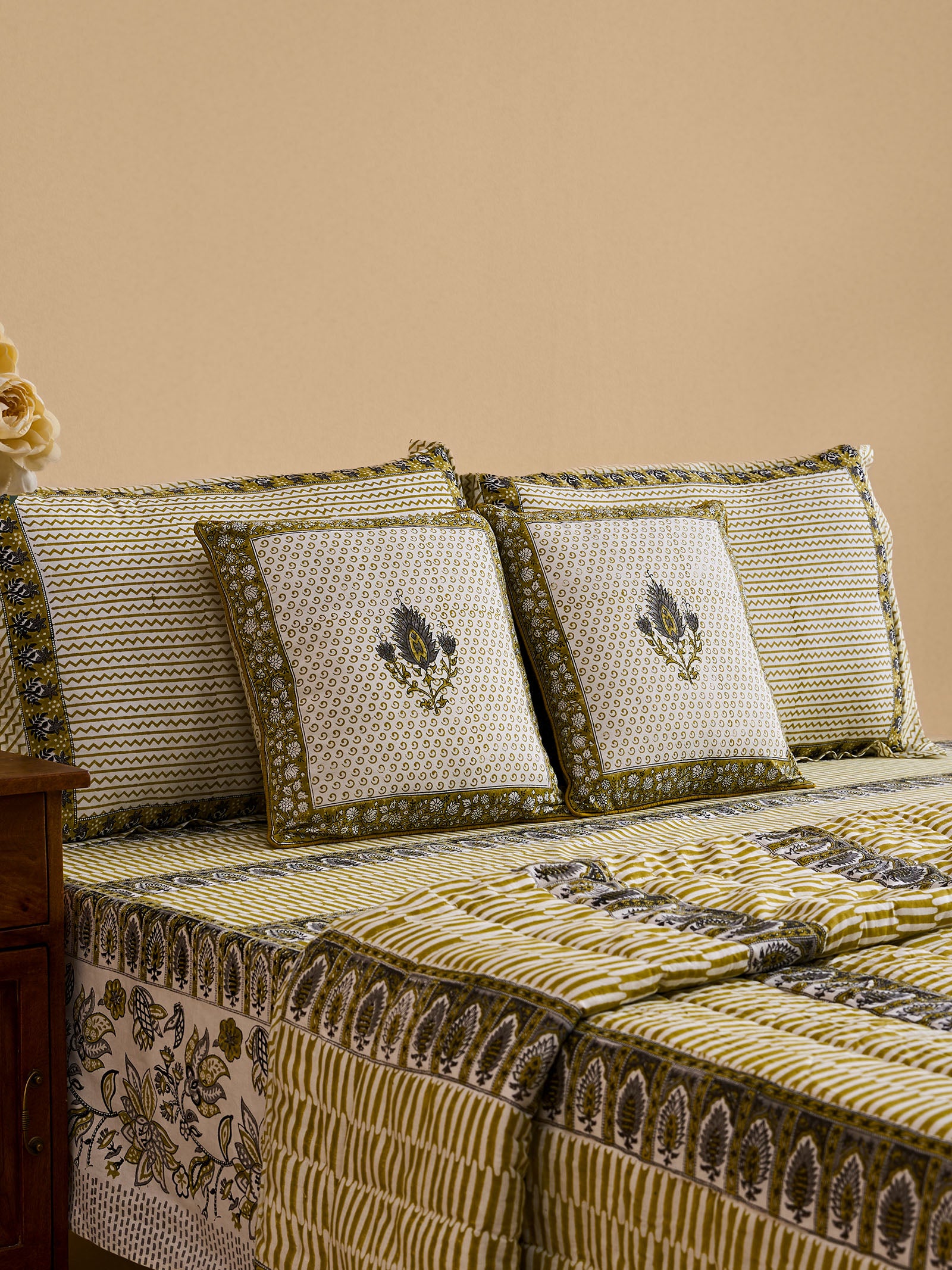 Kumbhalgarh 16" x 16" Cushion Cover
