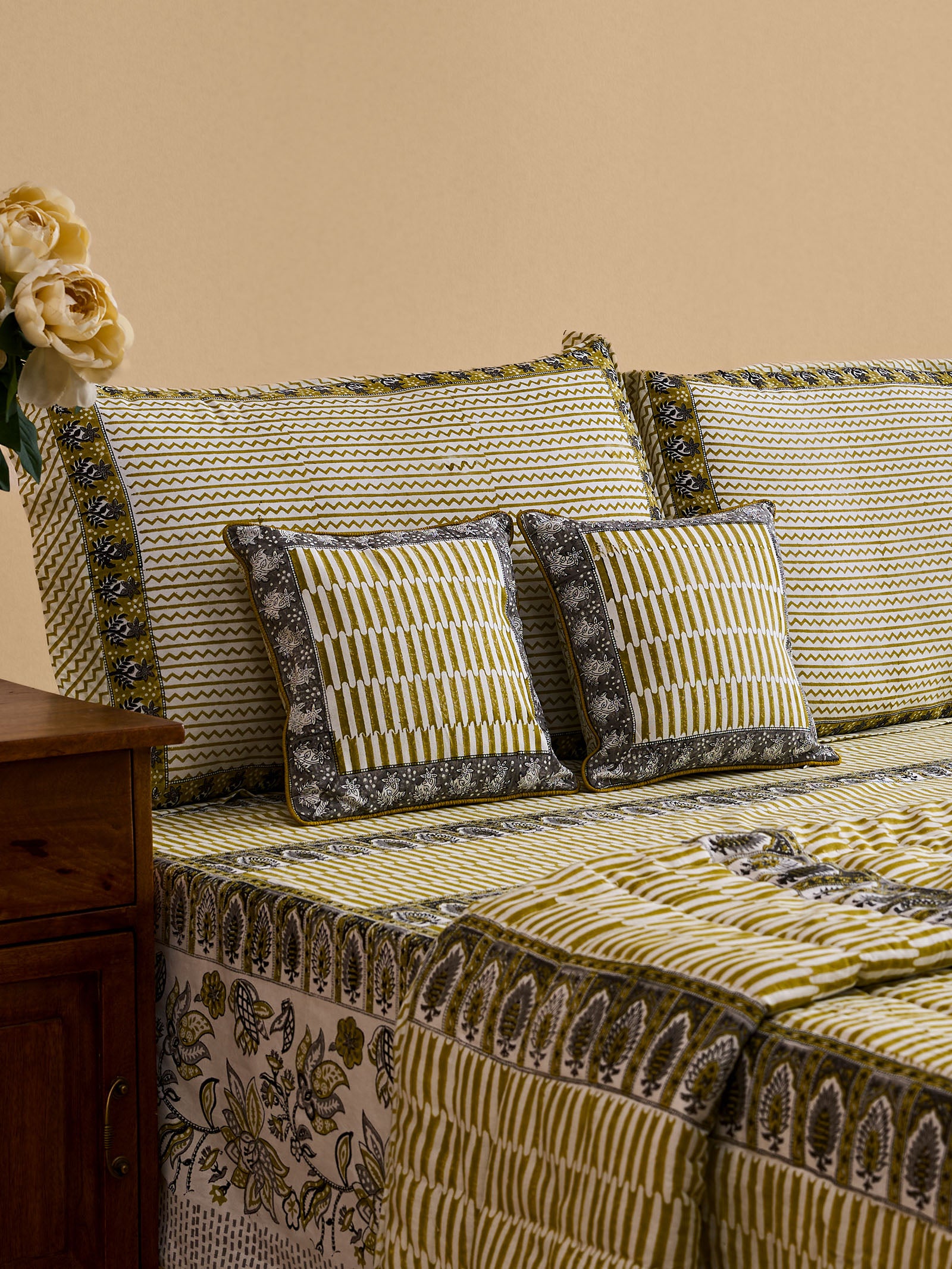 Kumbhalgarh 12" x 12" Cushion Cover
