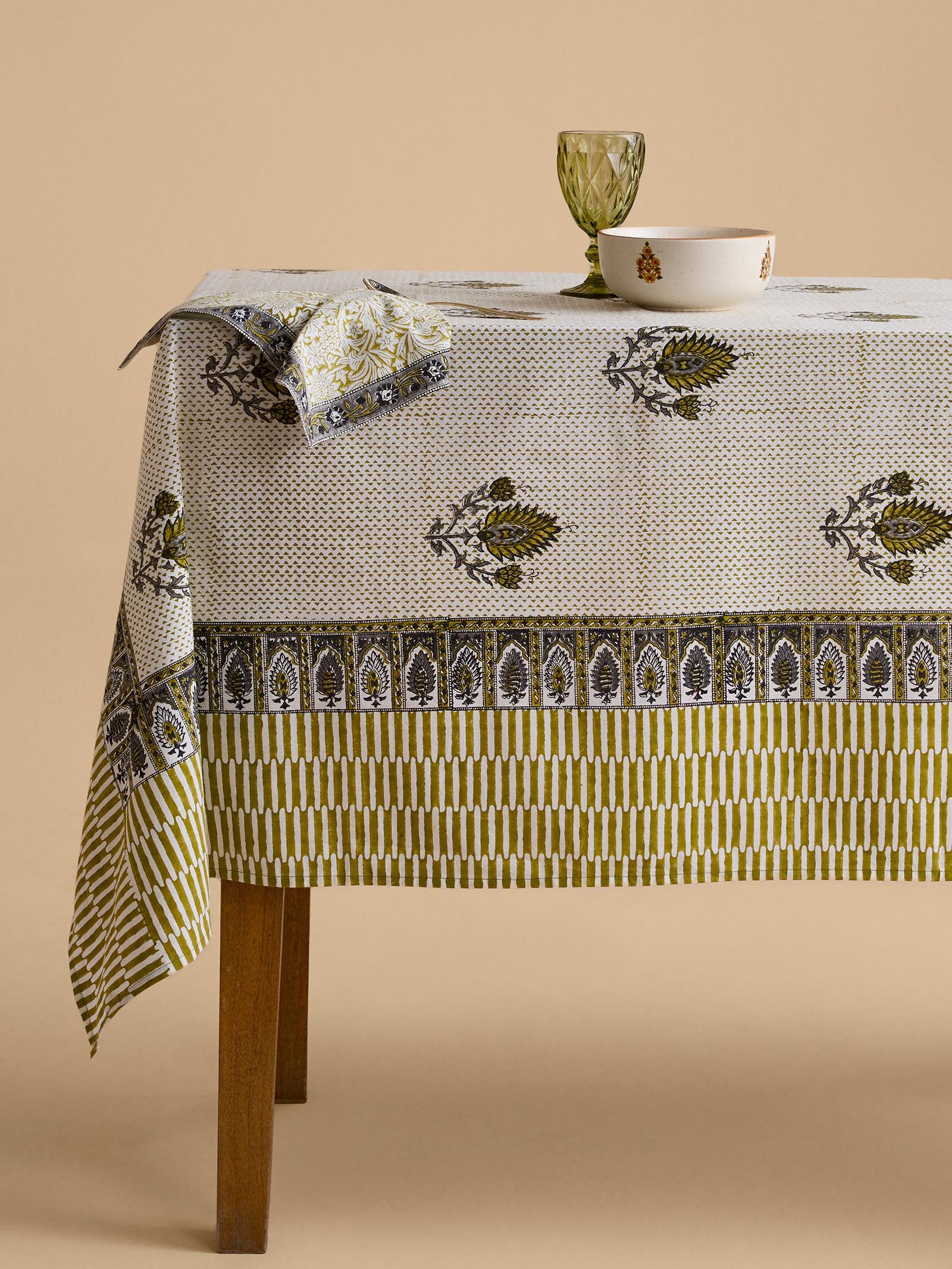 Kumbhalgarh Table Cover