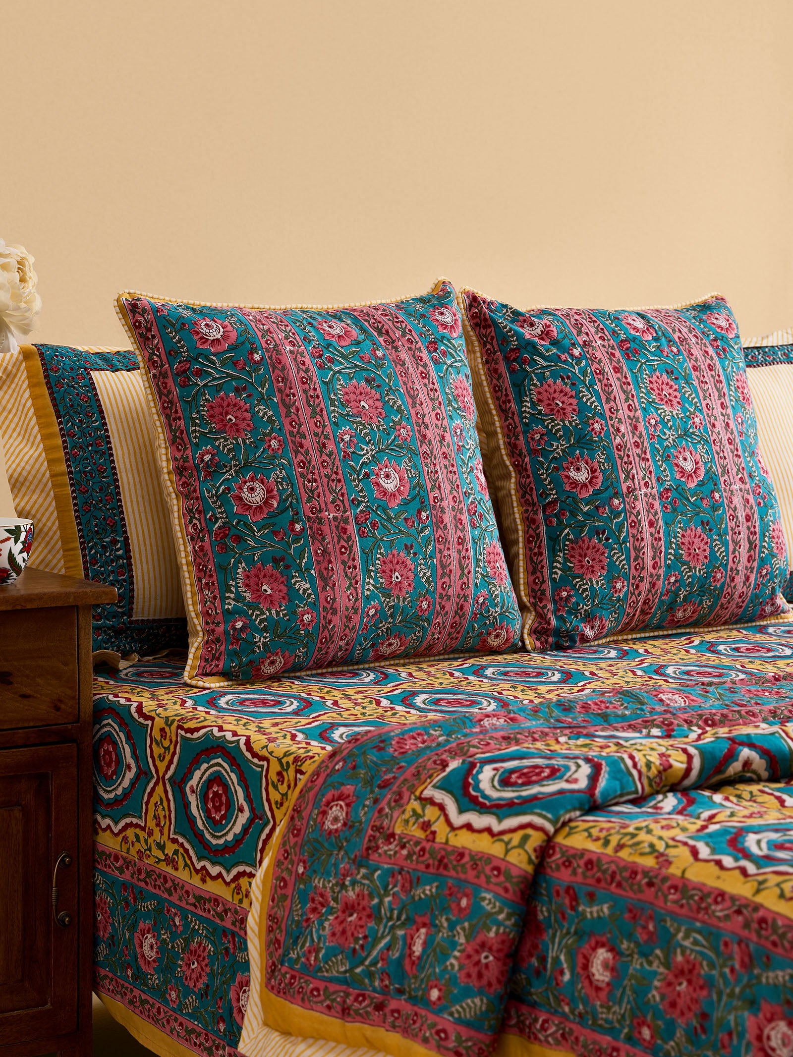 Nawalgarh 20" x 20" Cushion Cover