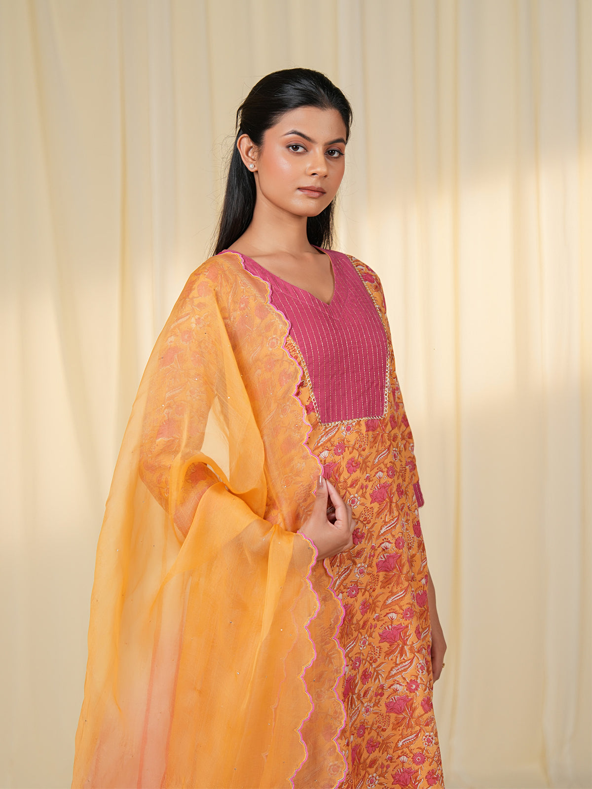 Sada Suhagan Cosmos Valley Organza Dupatta