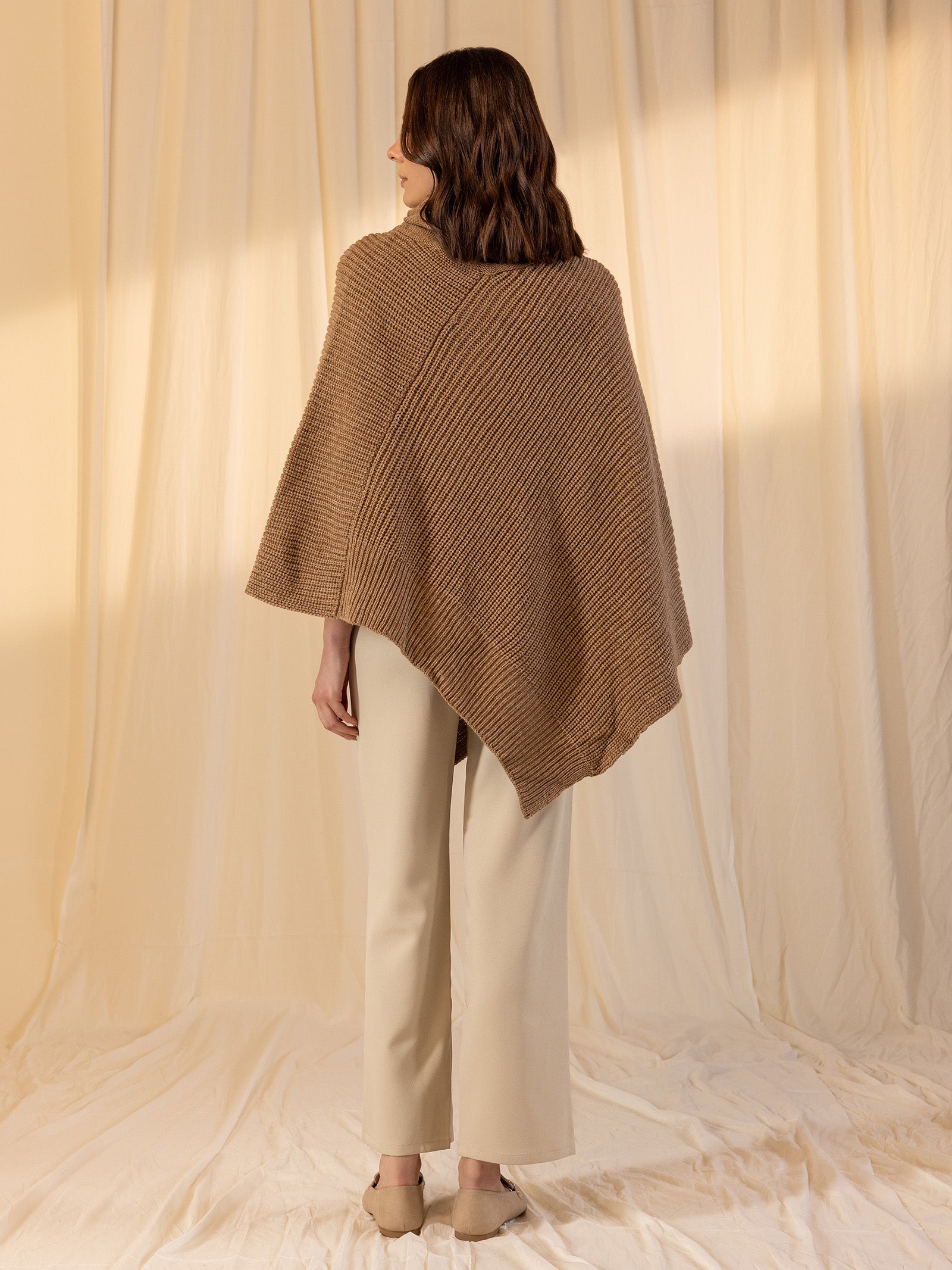 Woollen Safari Poncho - Dark Tan