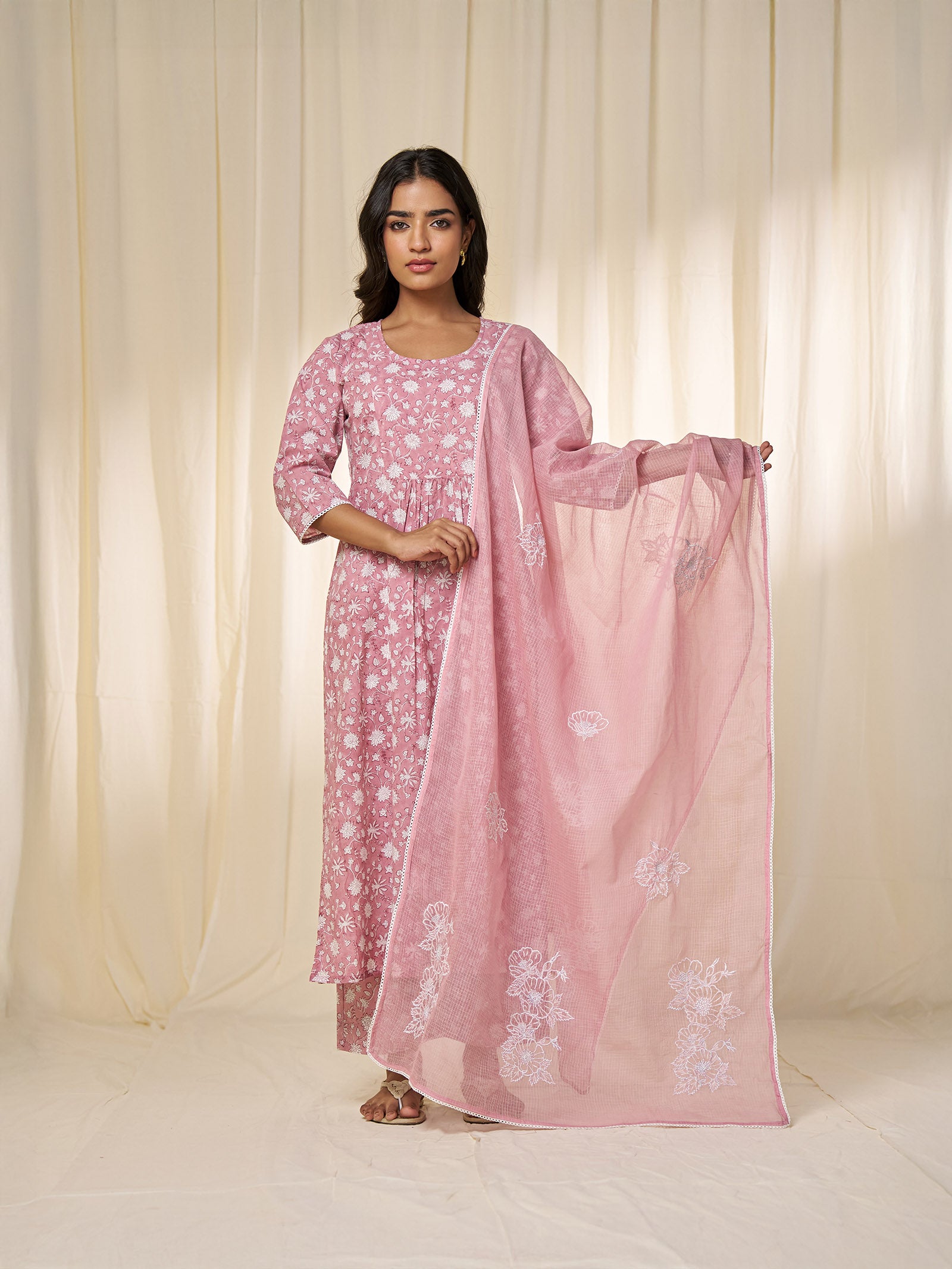 Gulabi Kota Doria Dupatta