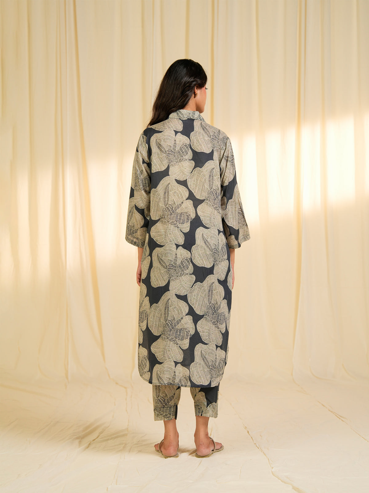 Sketchy Florals Viscose Silk Kurta