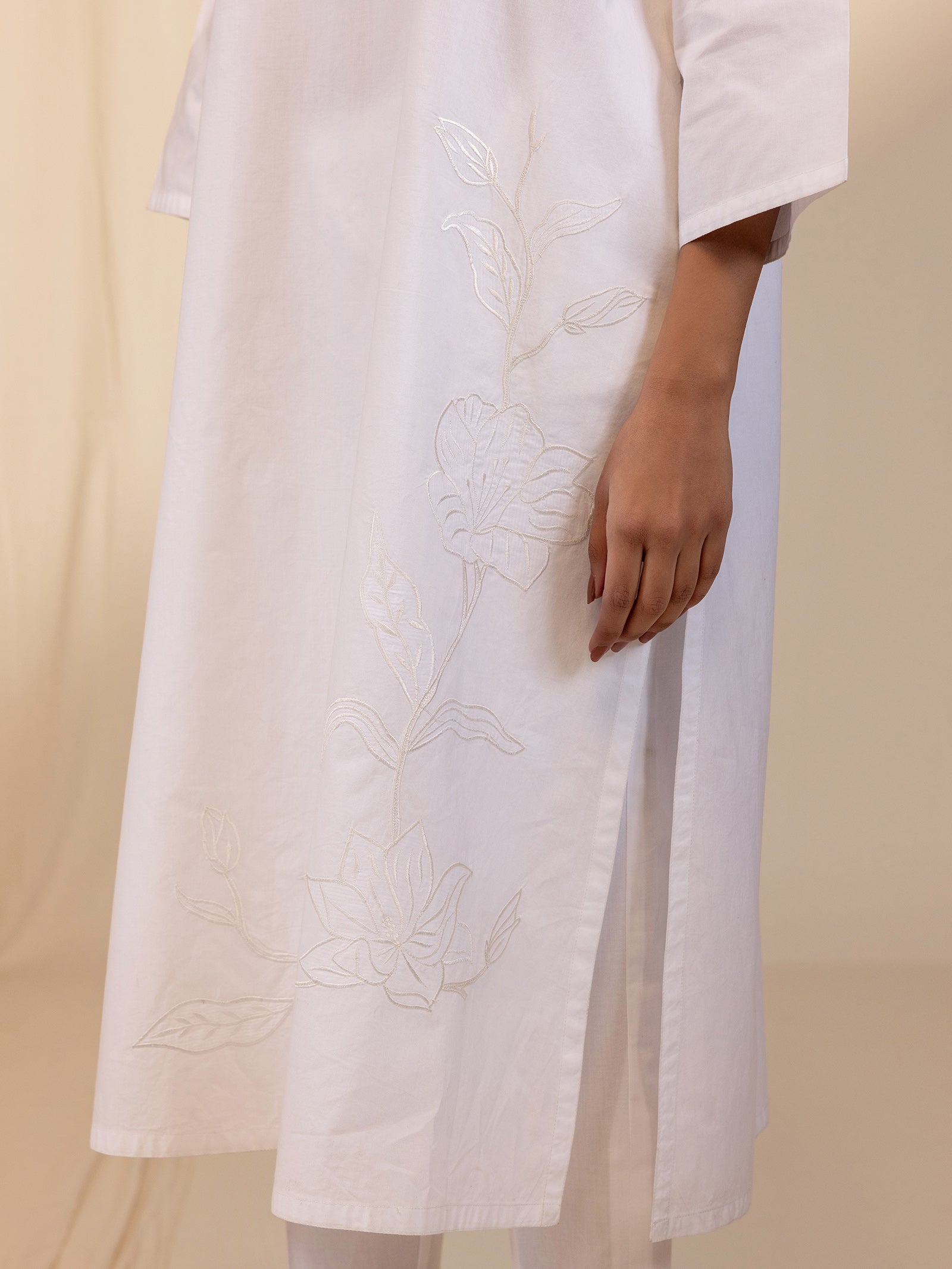 White Wash Flower Cotton Tunic