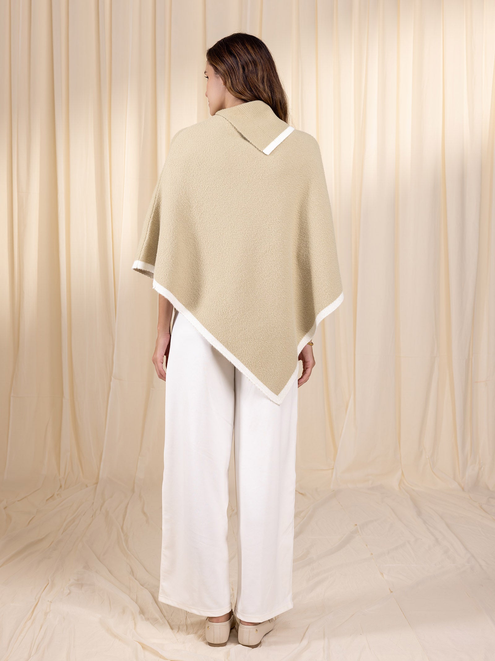 Woollen Collared Poncho - Kiwi