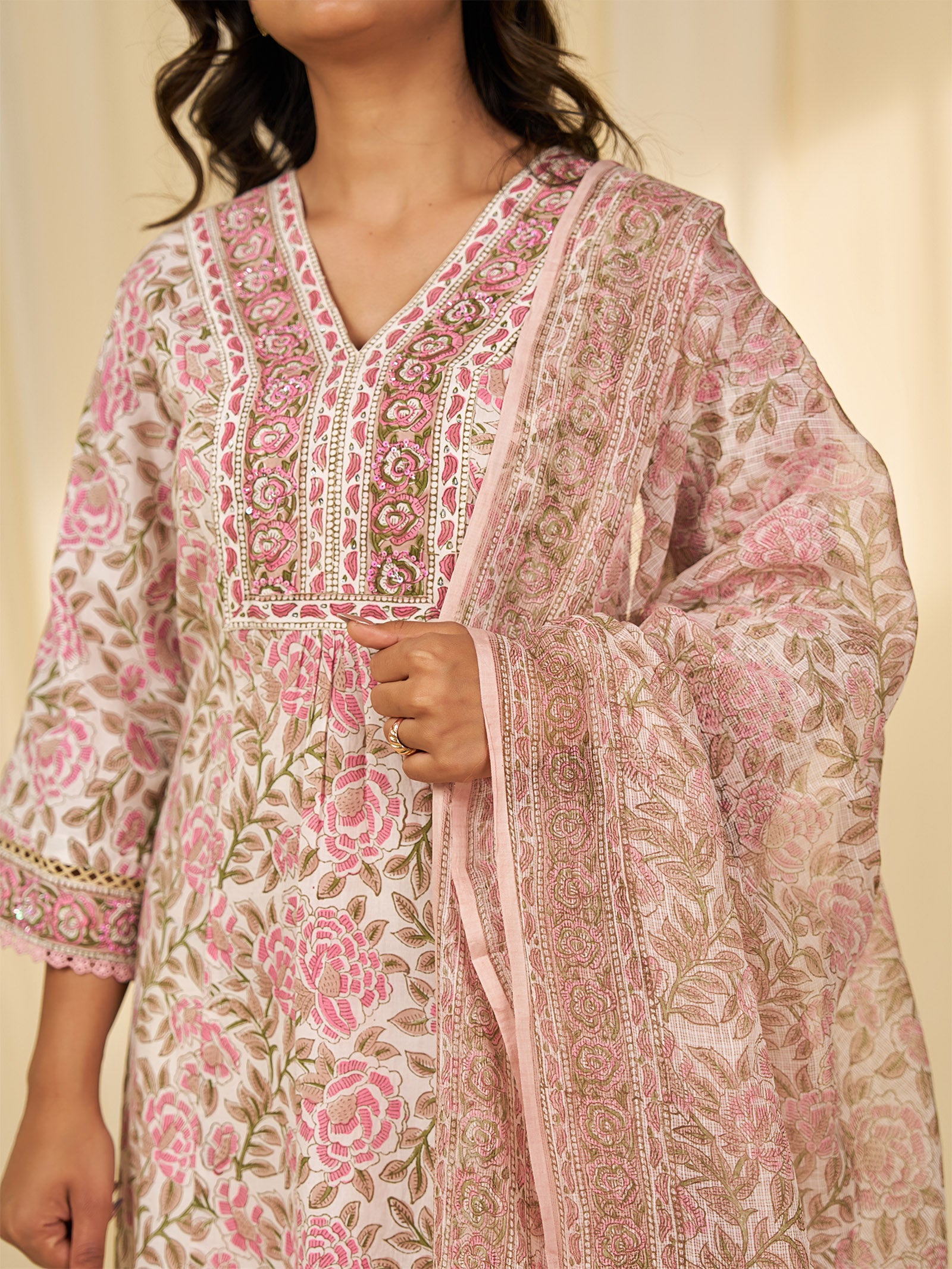 Zindagi Kota Dupatta